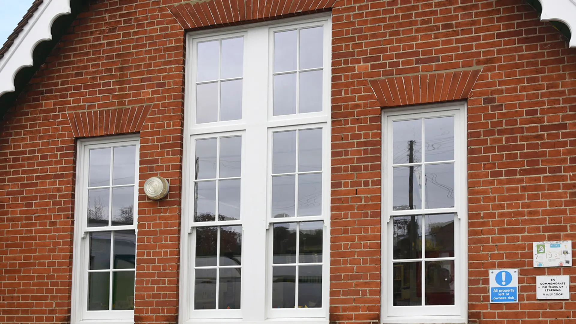 Sash Windows White Exterior 43 - Sash window in White