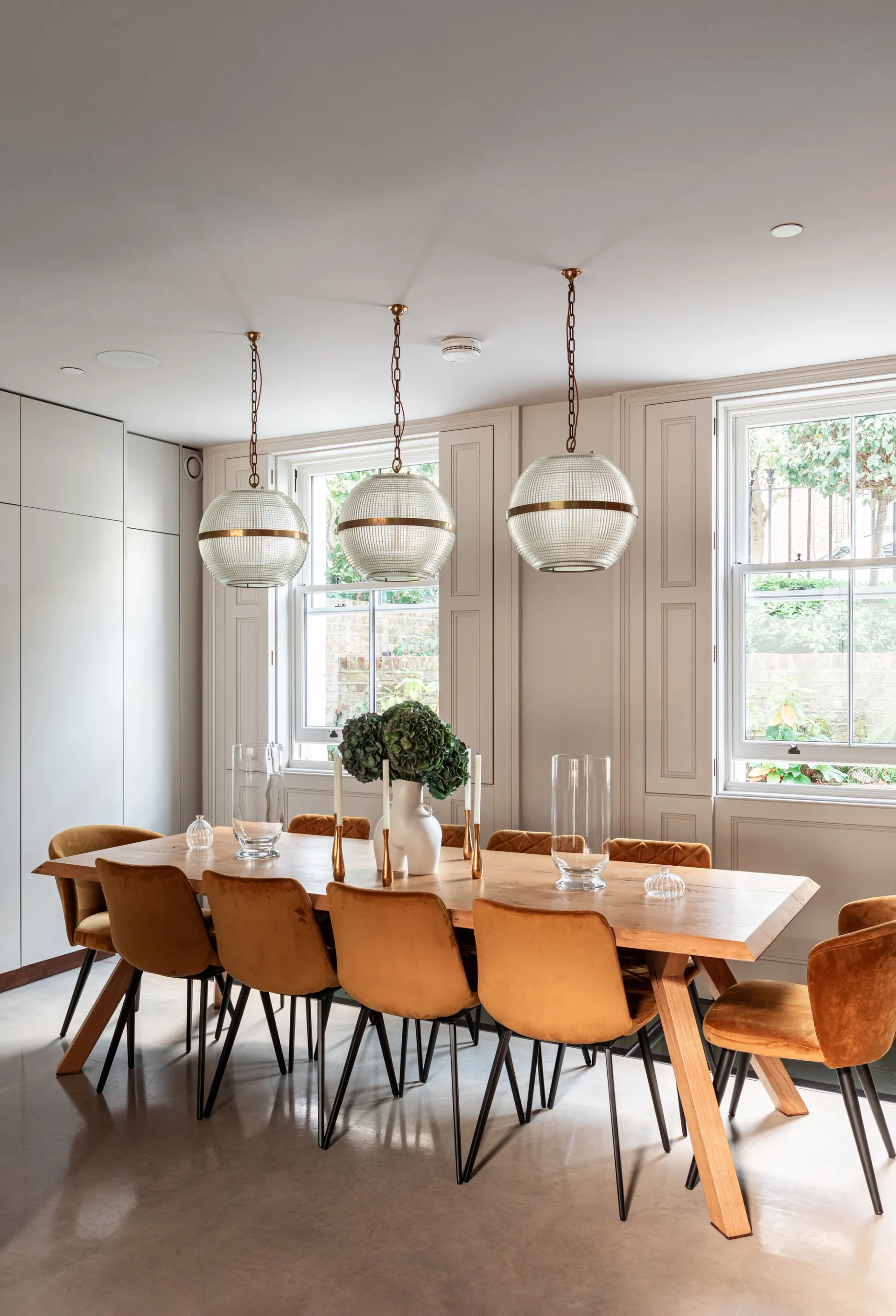 Sash Windows White Interior 19 - Sash window in White