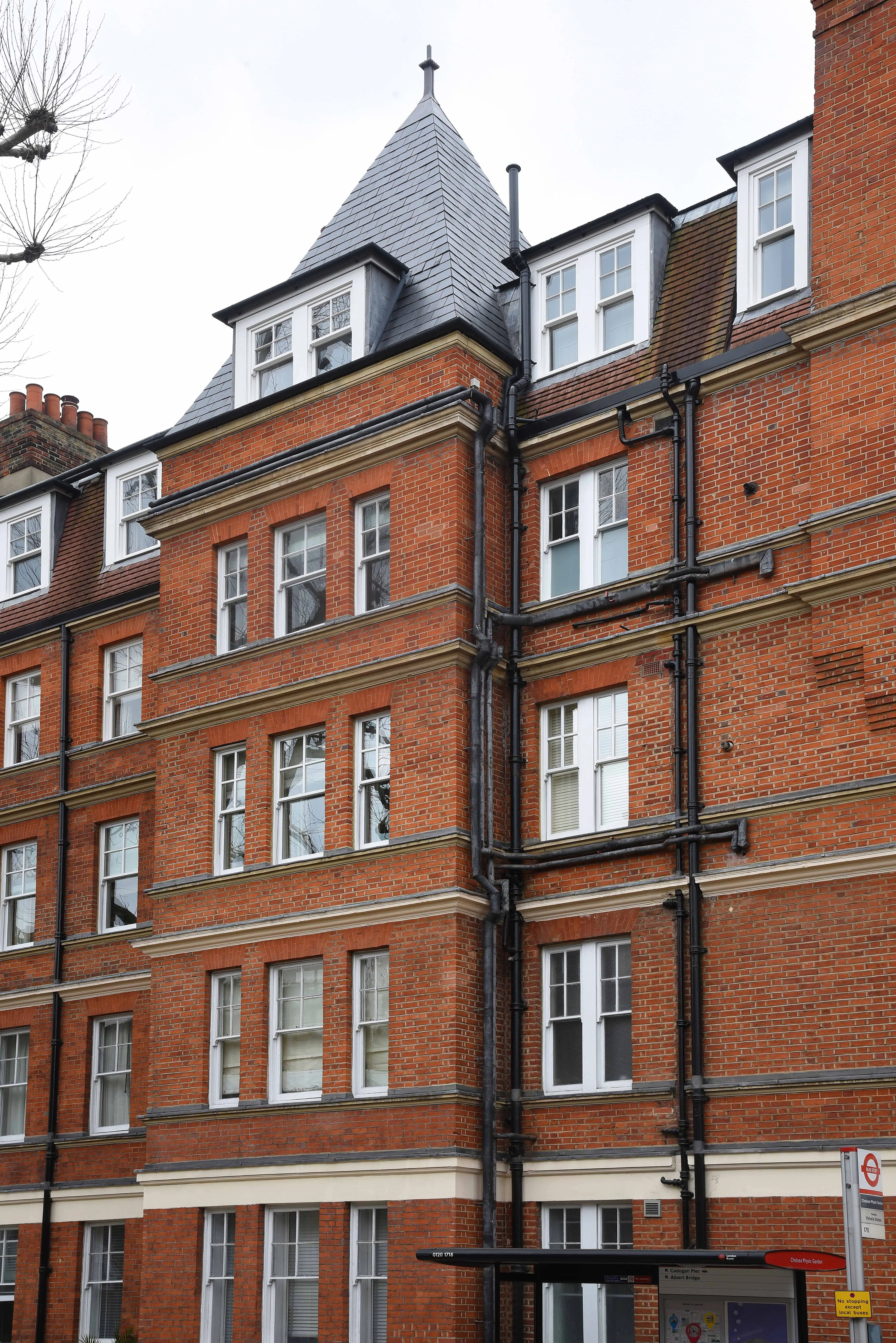 Cheyne Court - 3