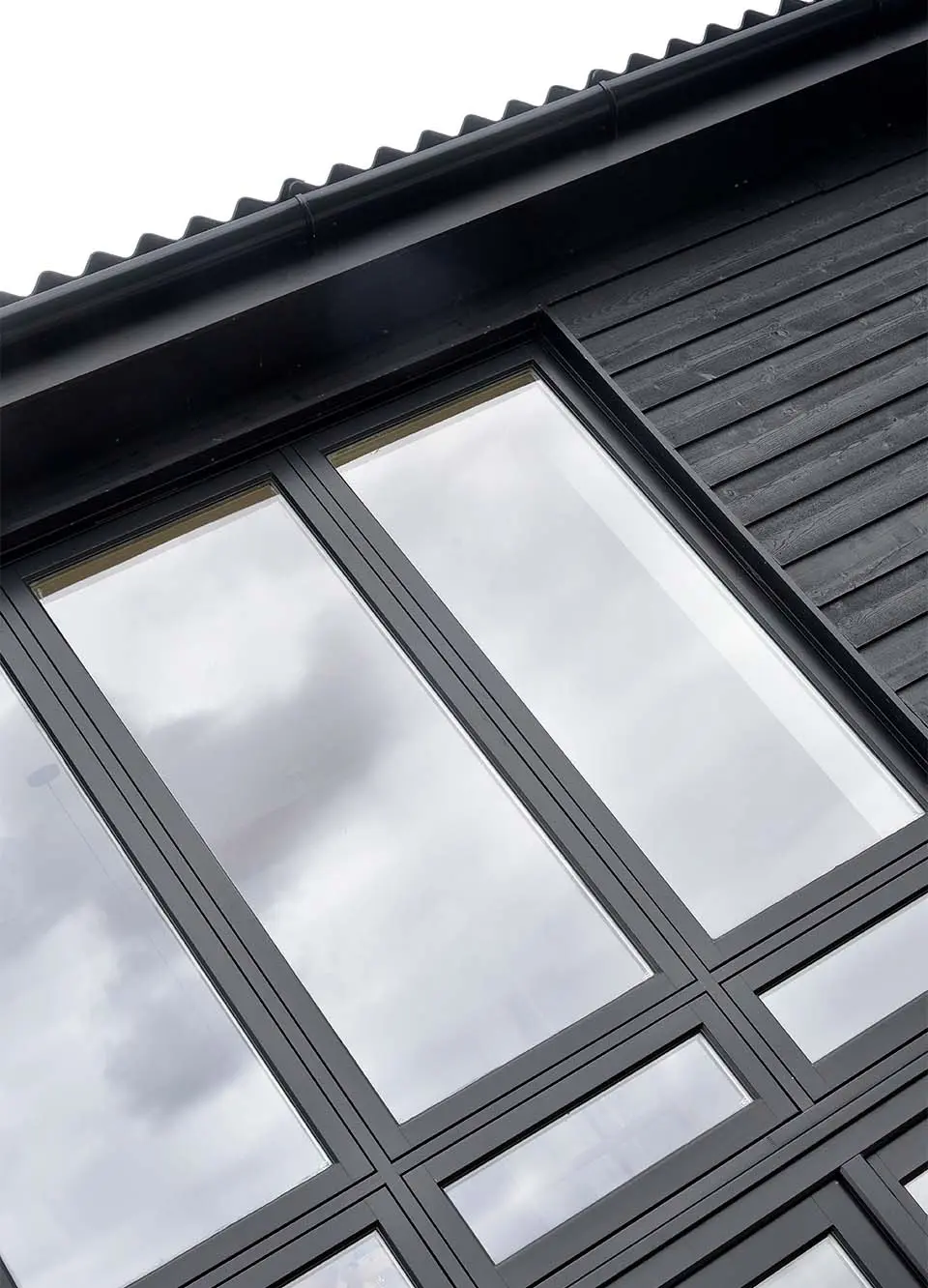 Farm Buildings in Hertfordshire Redeveloped with Traditional Flair