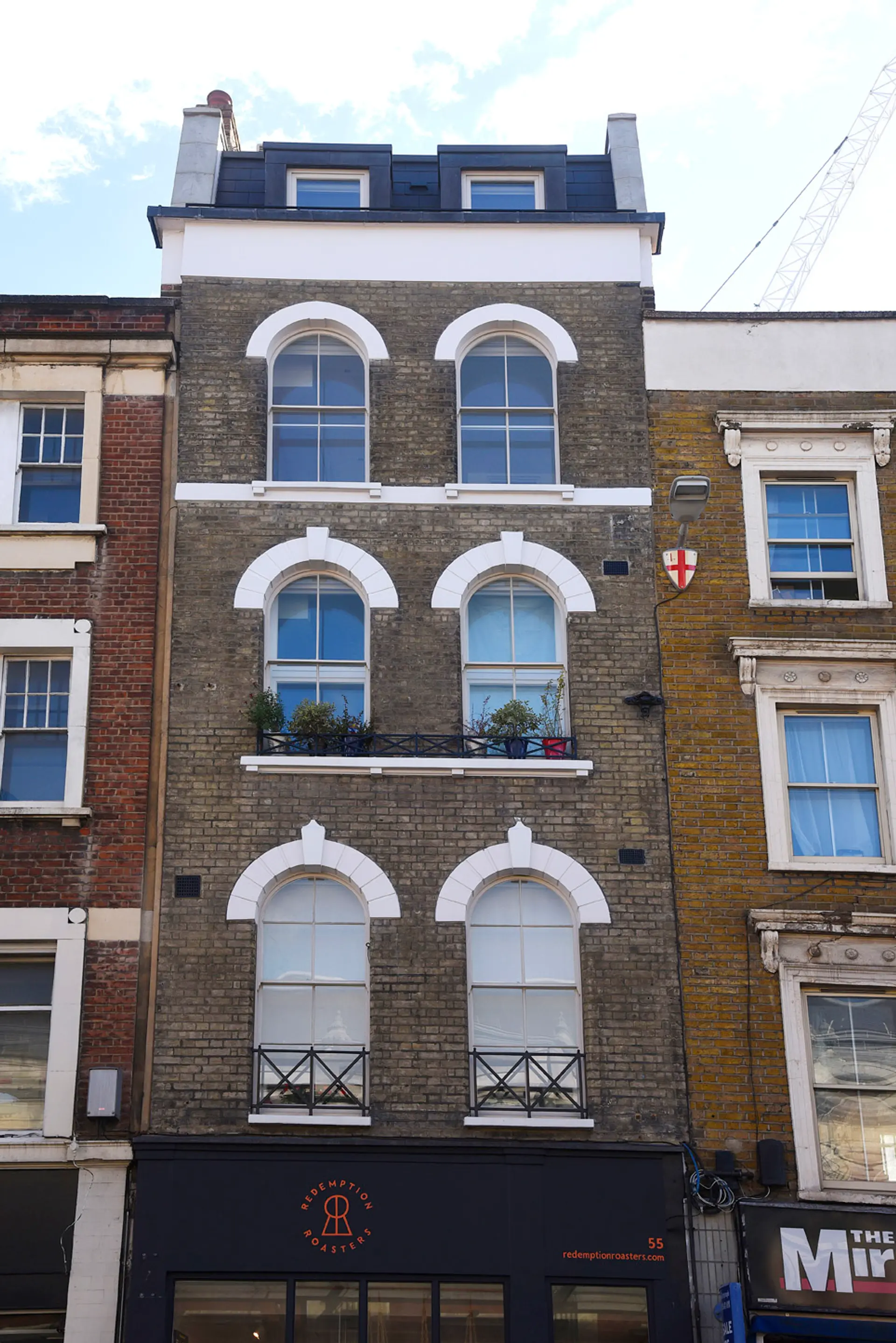 Sash Windows White Exterior 24 - Sash window in White