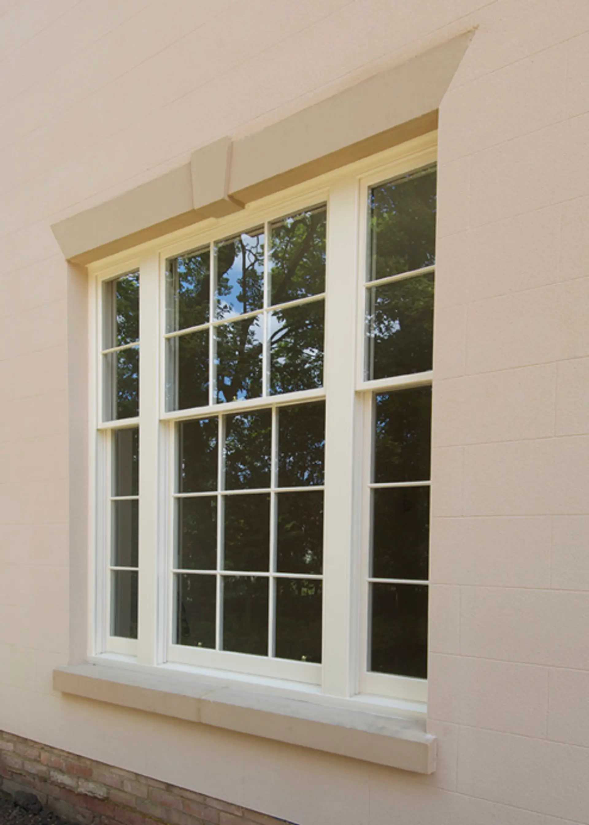 Sash Windows White Exterior 33 - Sash window in White