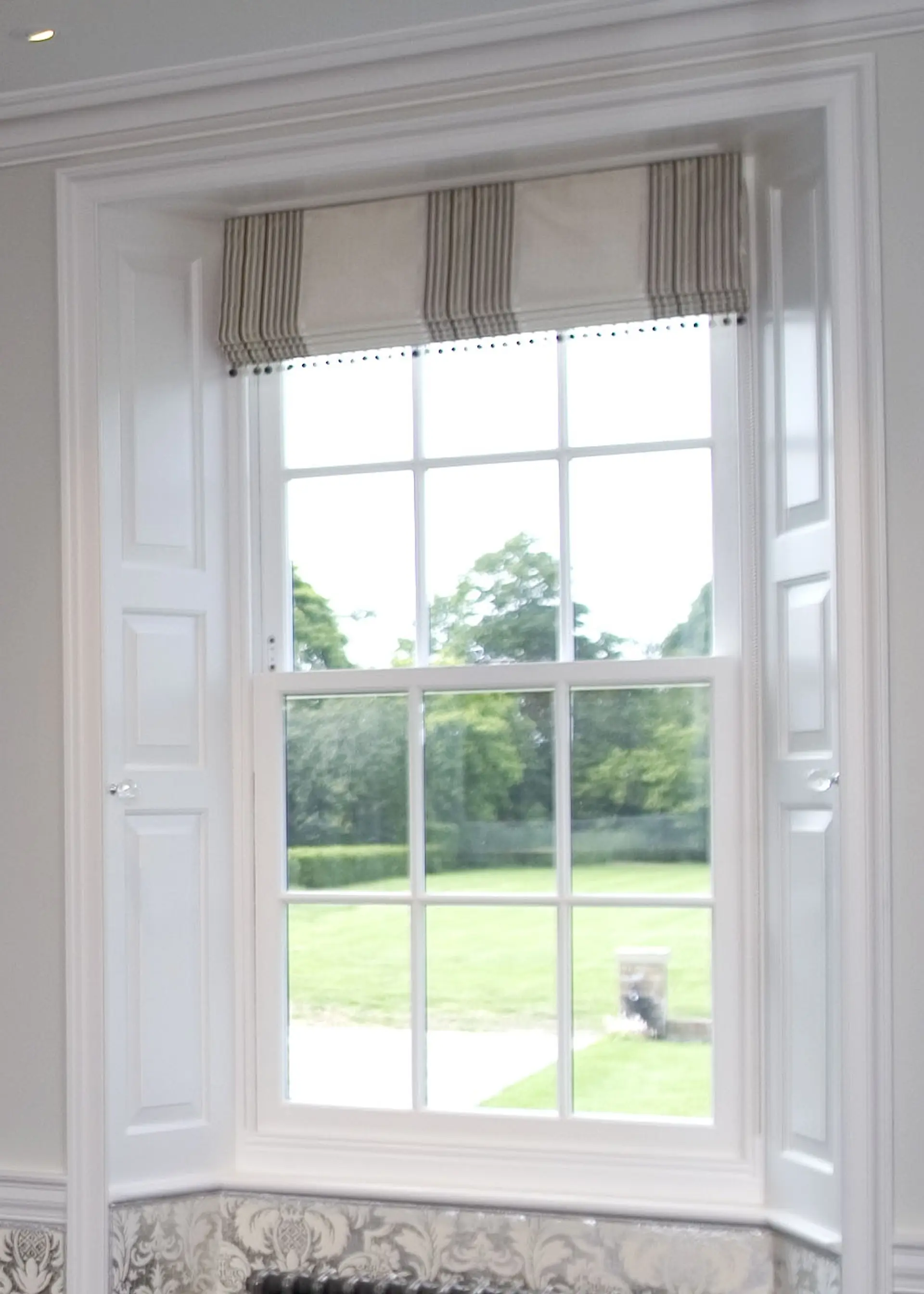 Sash Windows White Interior - Sash window in White