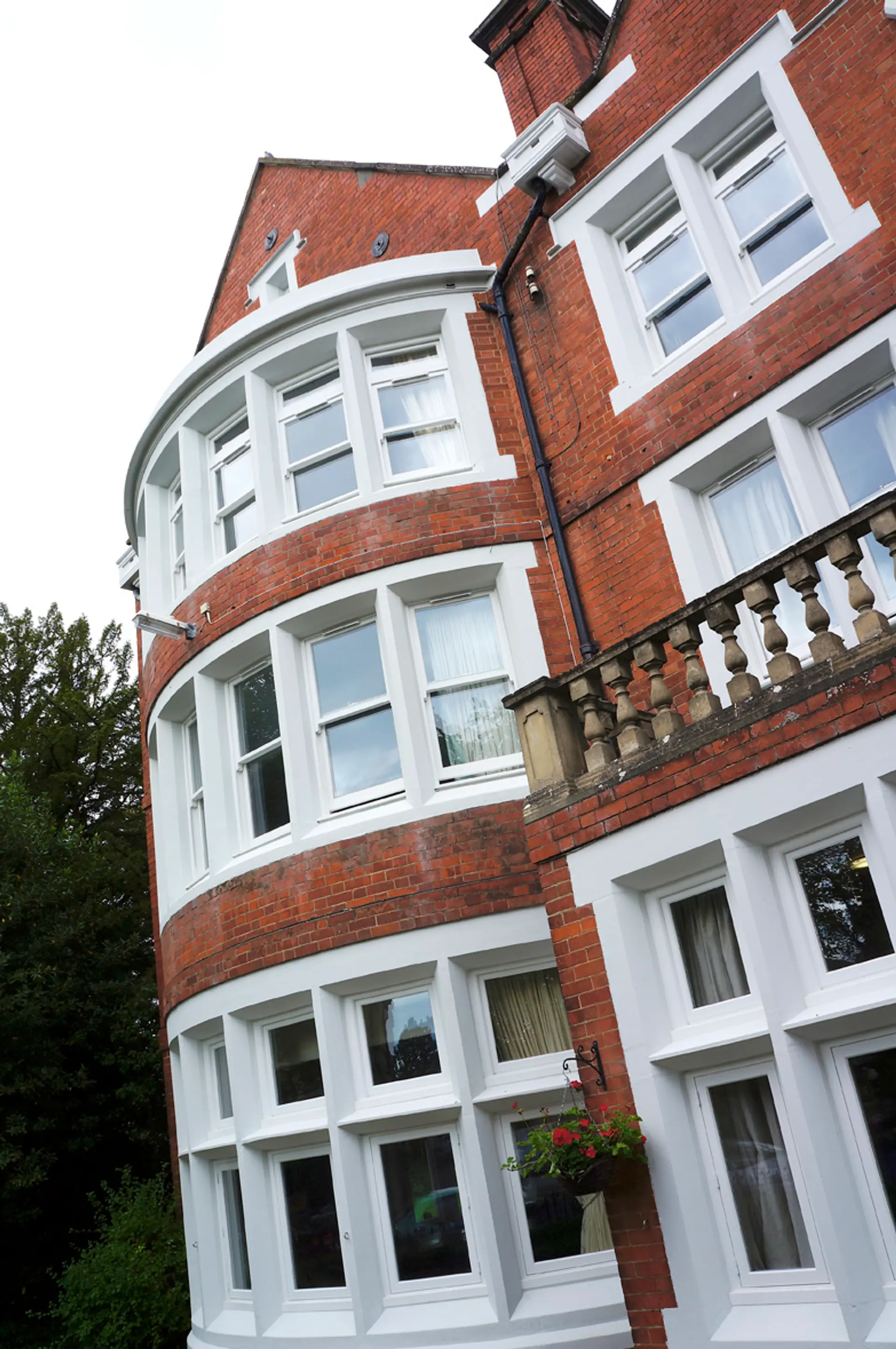 Casement Windows White Exterior 59 - Casement window in White