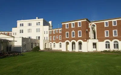flush casement vs box sash windows