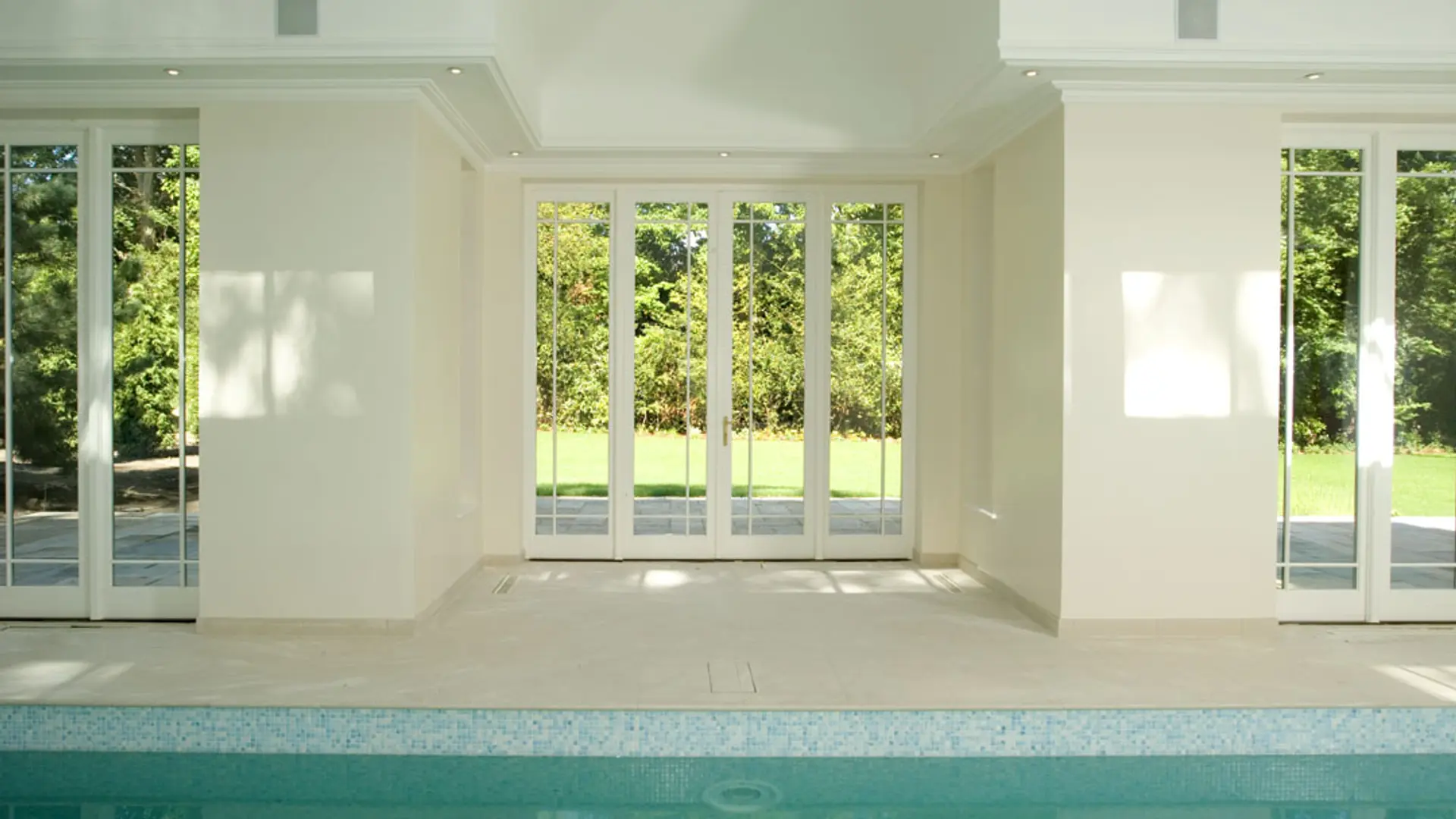Bifold Door White Interior 3 - Bi-fold door in White