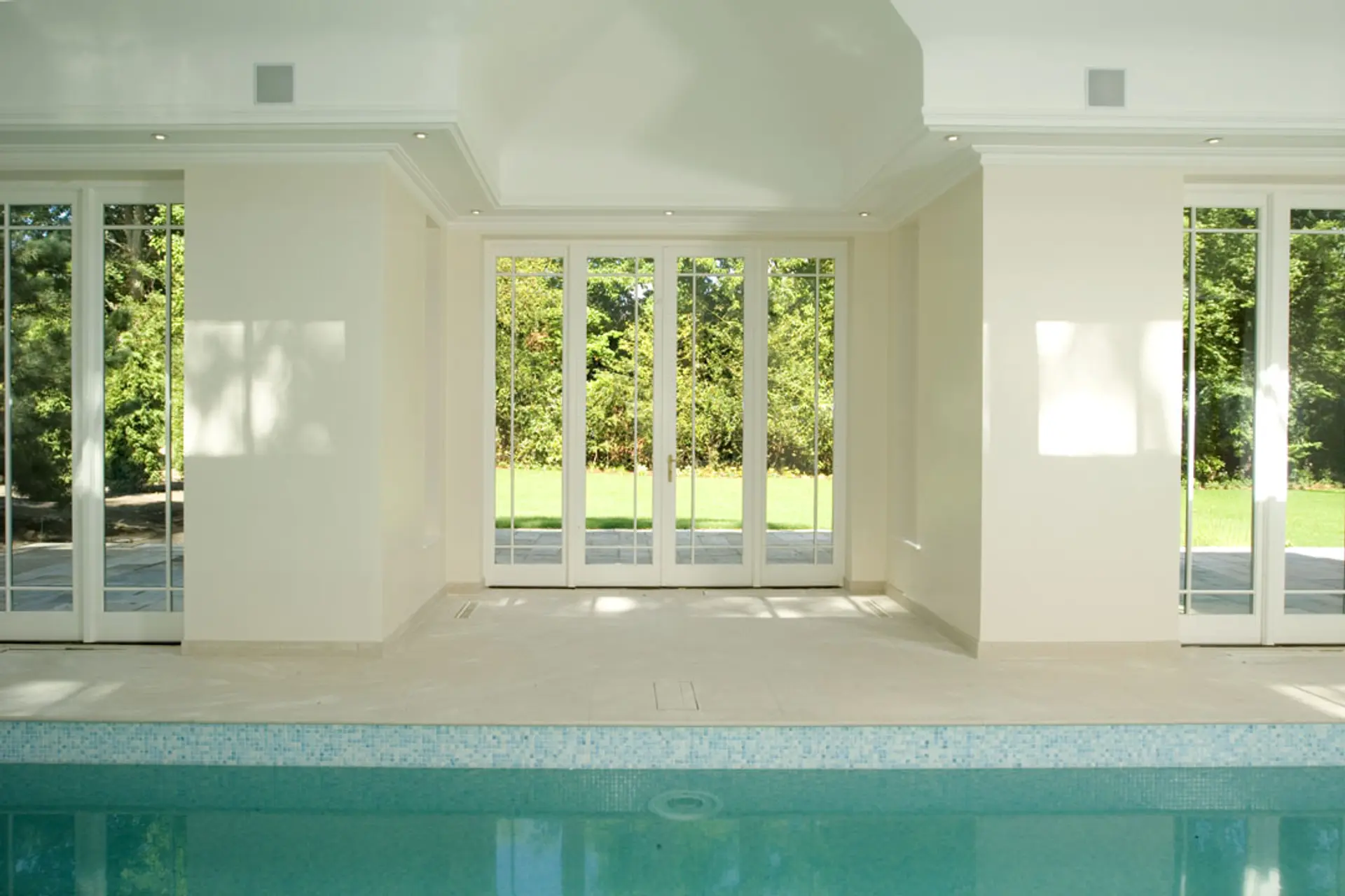 Bifold Door White Interior 3 - Bi-fold door in White