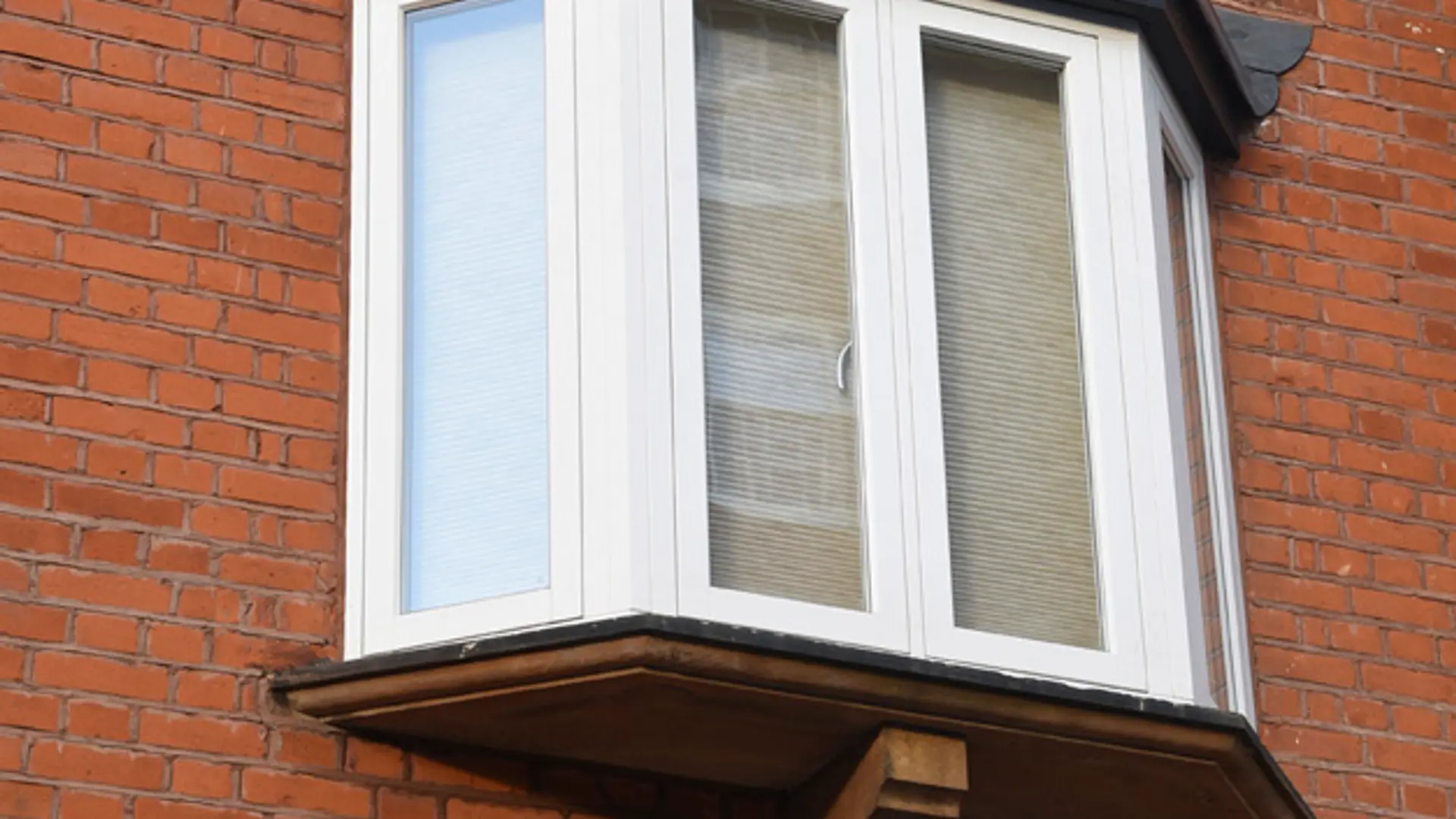 Casement Windows White Exterior 43 - Casement window in White