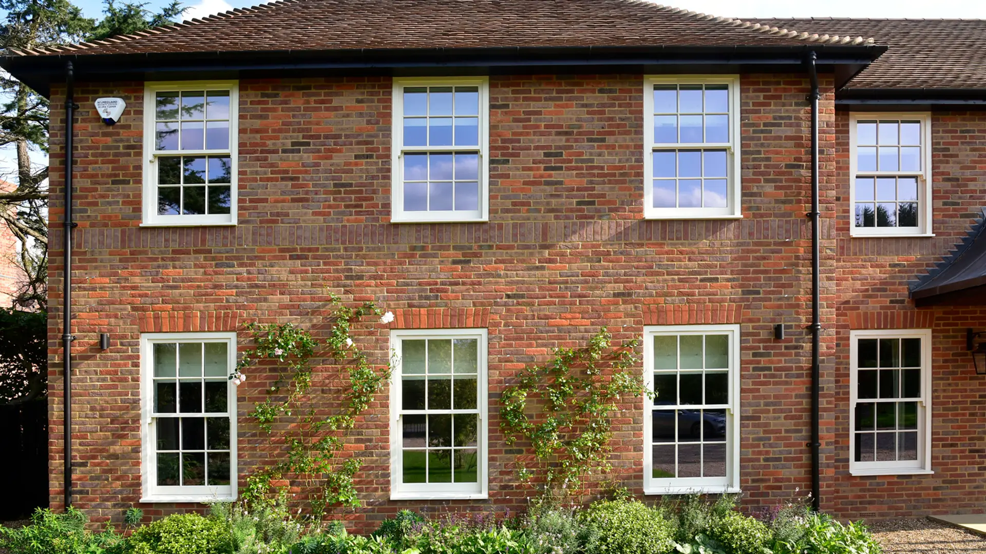 Sash Windows White Exterior 72 - Sash window in White