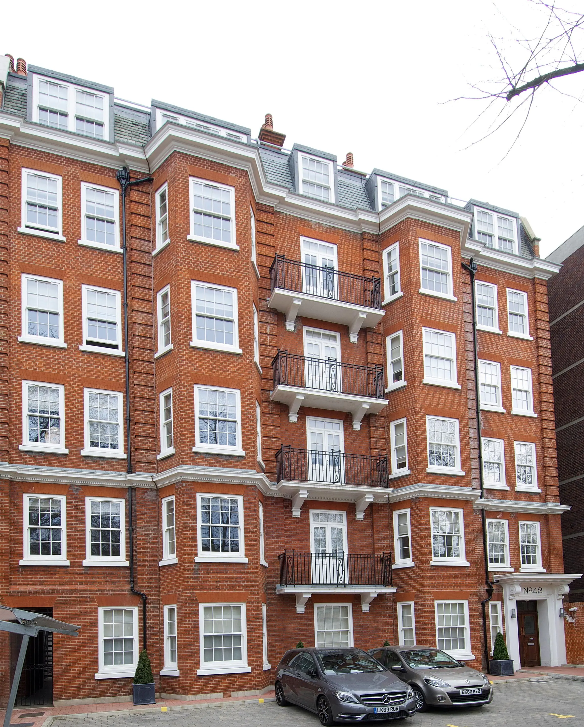 Lincoln Court