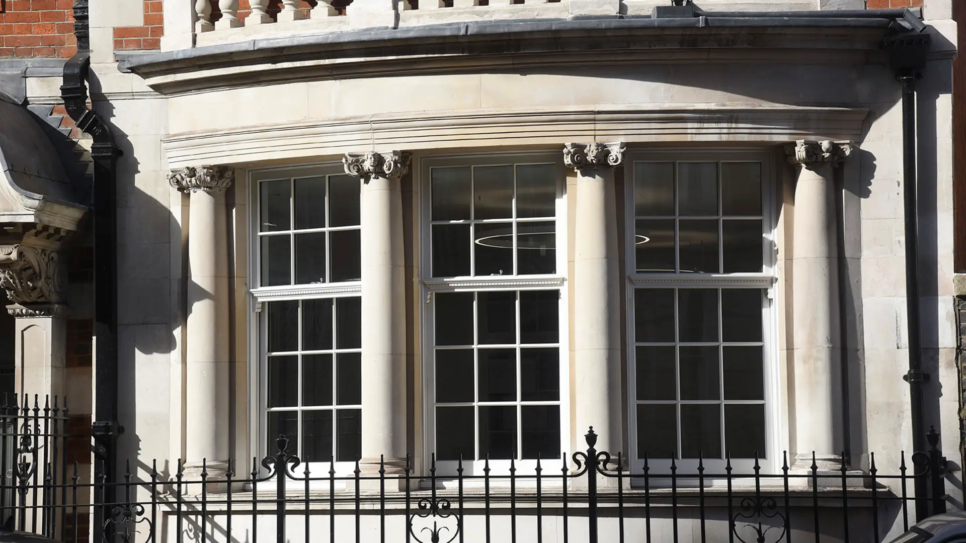 Sash Windows White Exterior 74 - Sash window in White