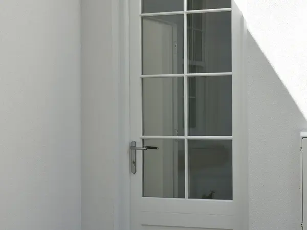 Single Door White Exterior 8 - Single door in White
