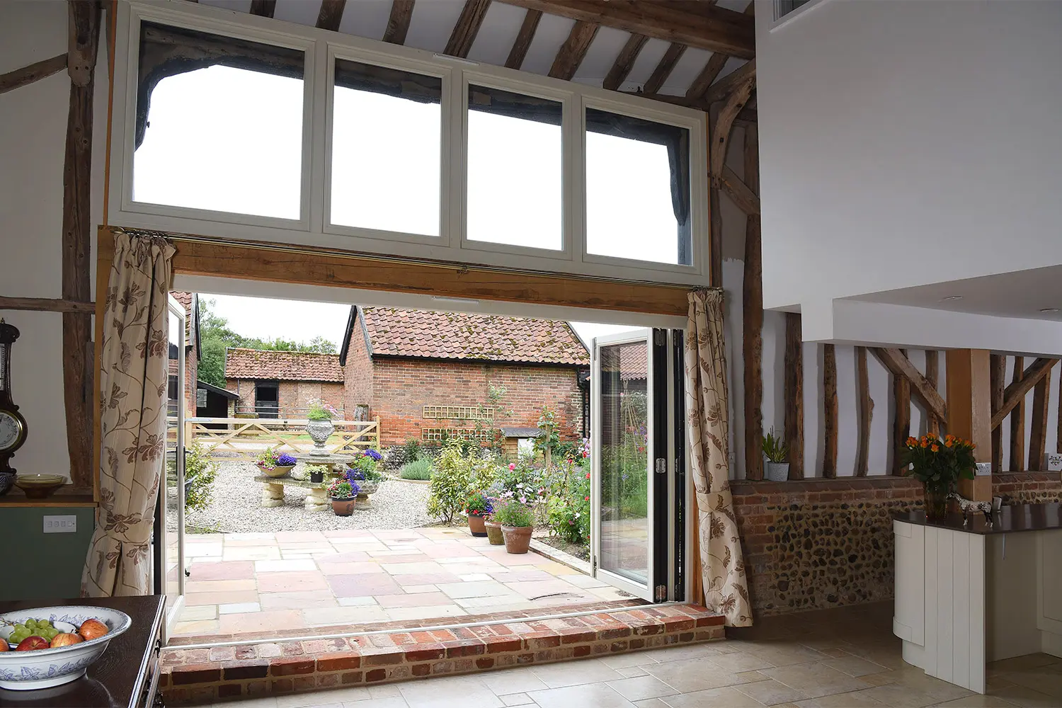 Barn Conversion in Suffolk Fuses Style with Substance