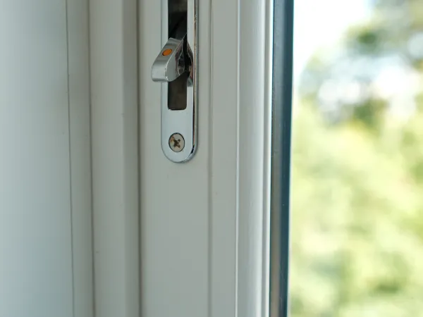 Sash Windows White Interior 13 - Sash window in White