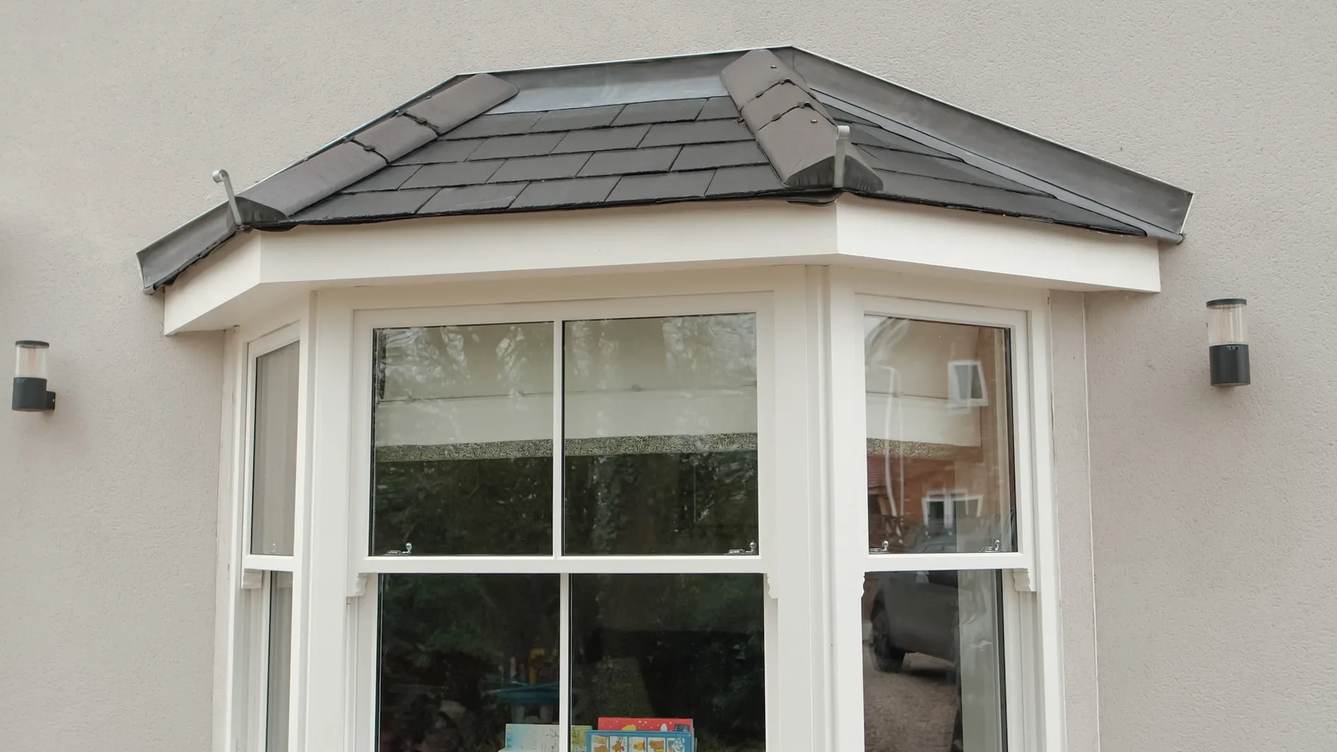 Sash Windows White Exterior 18 - Sash window in White