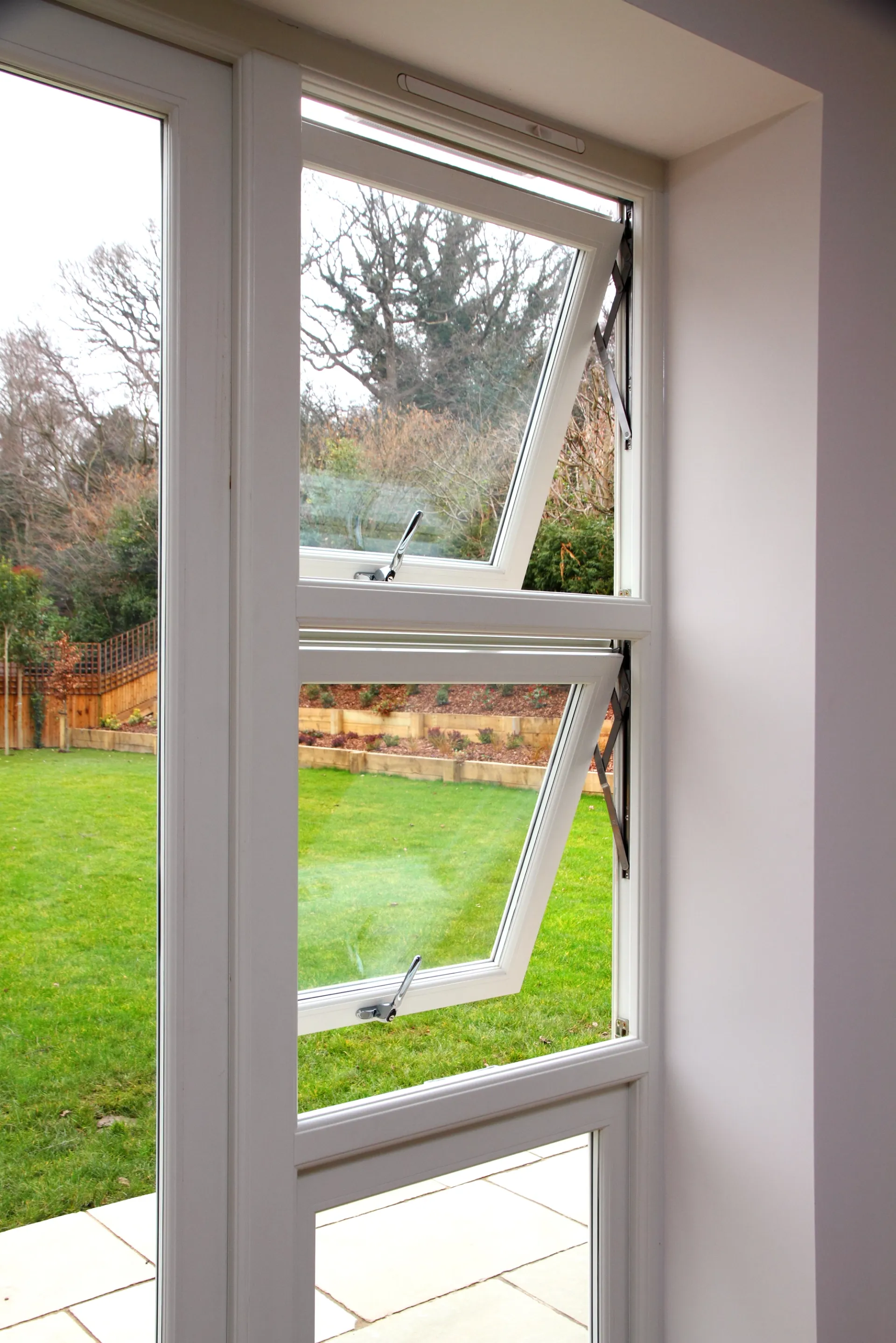 Casement Windows White Interior 6 - Casement window in White