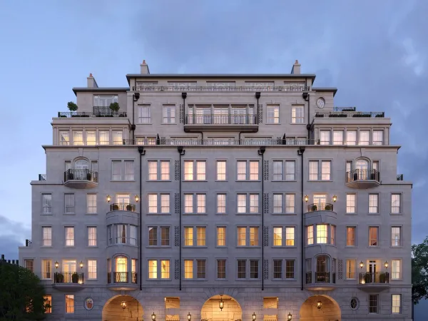 Sash Windows White Exterior 11 - Sash window in White