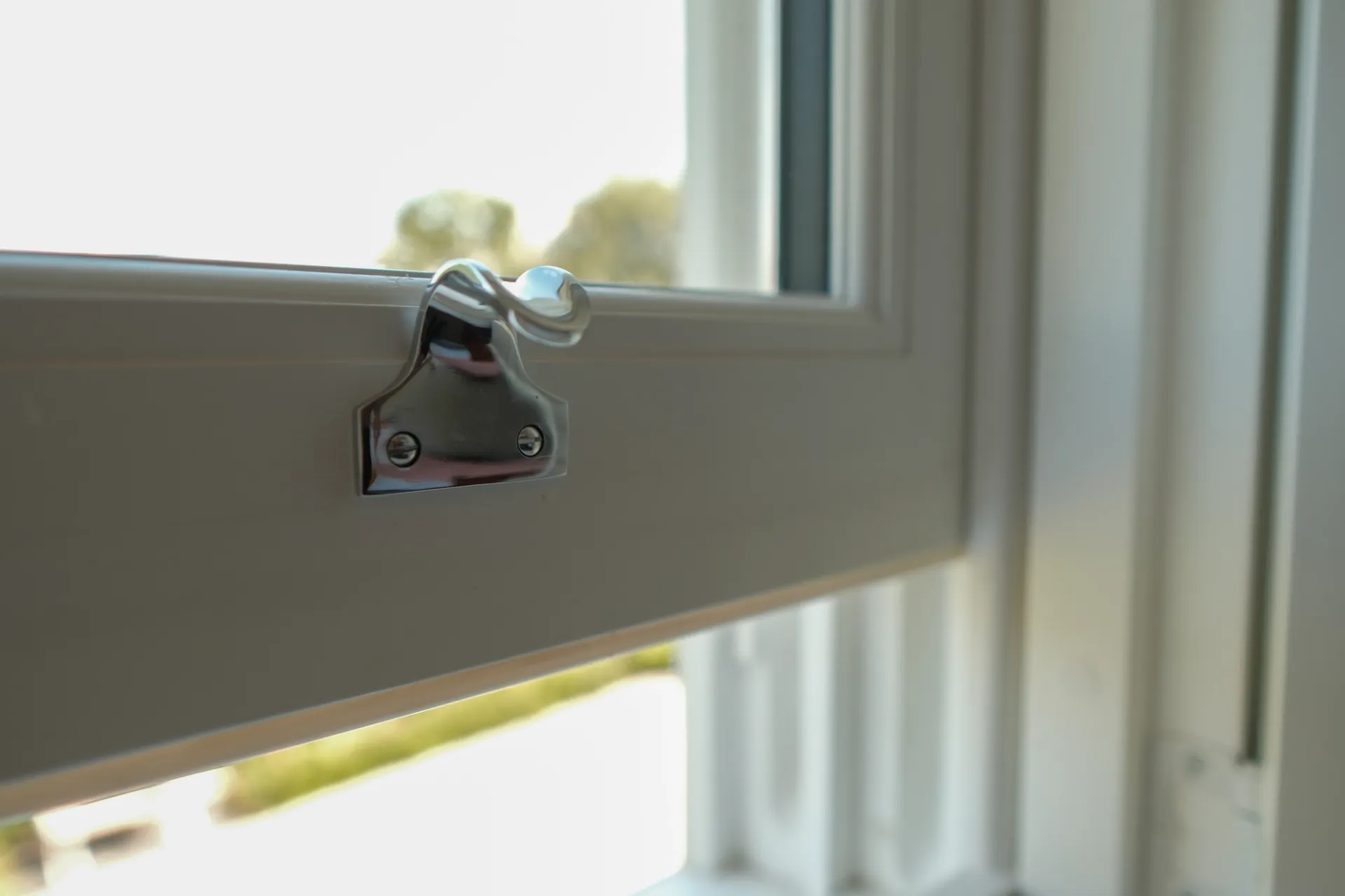 Mumford & Wood Ironmongery Polished Chrome Sash Window 2 - in