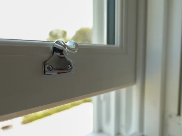 Sash Windows White Interior 11 - Sash window in White