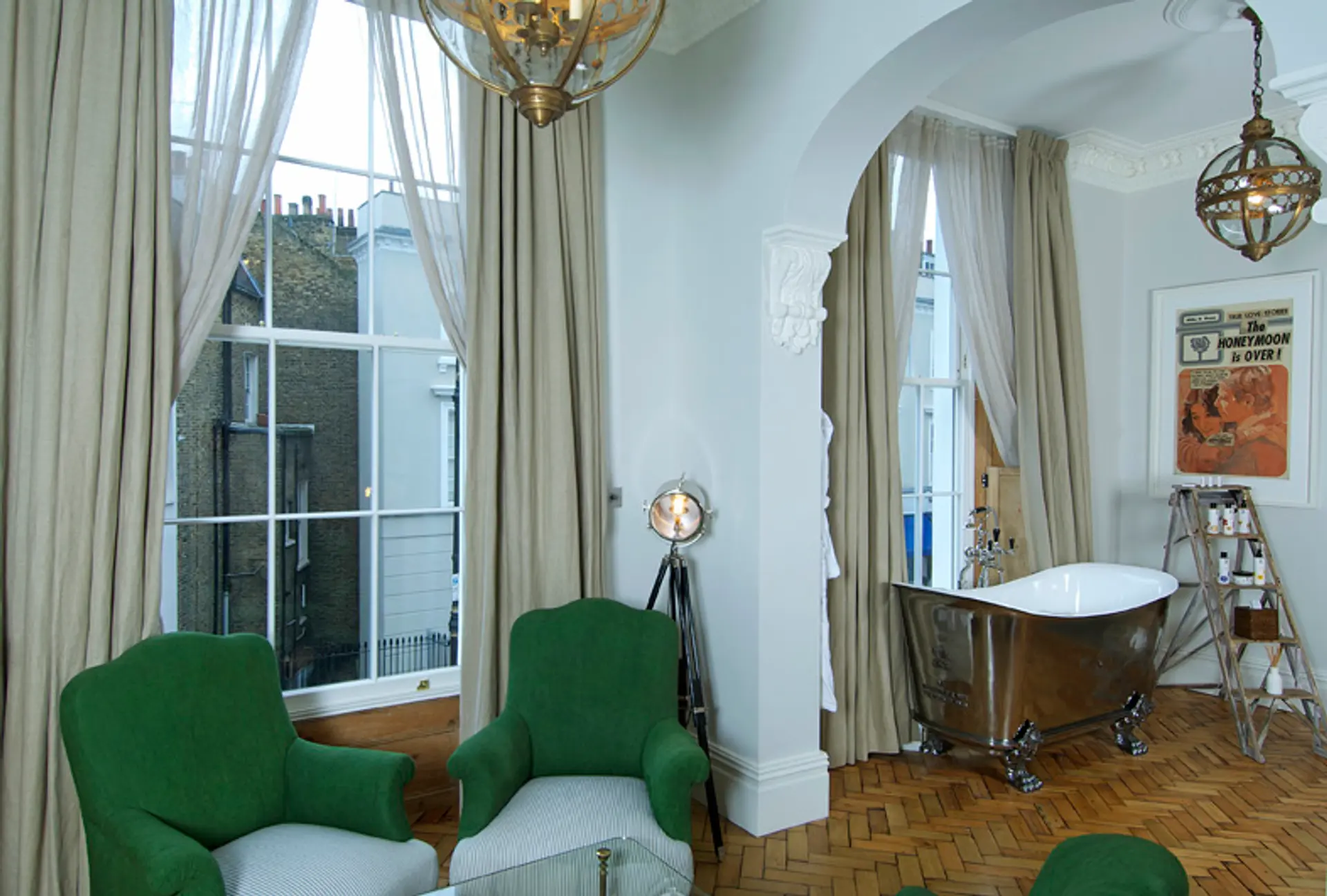 Sash Windows White Interior 3 - Sash window in White