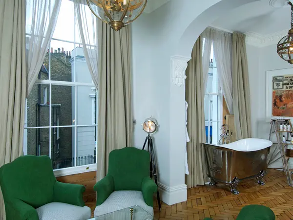 Sash Windows White Interior 3 - Sash window in White