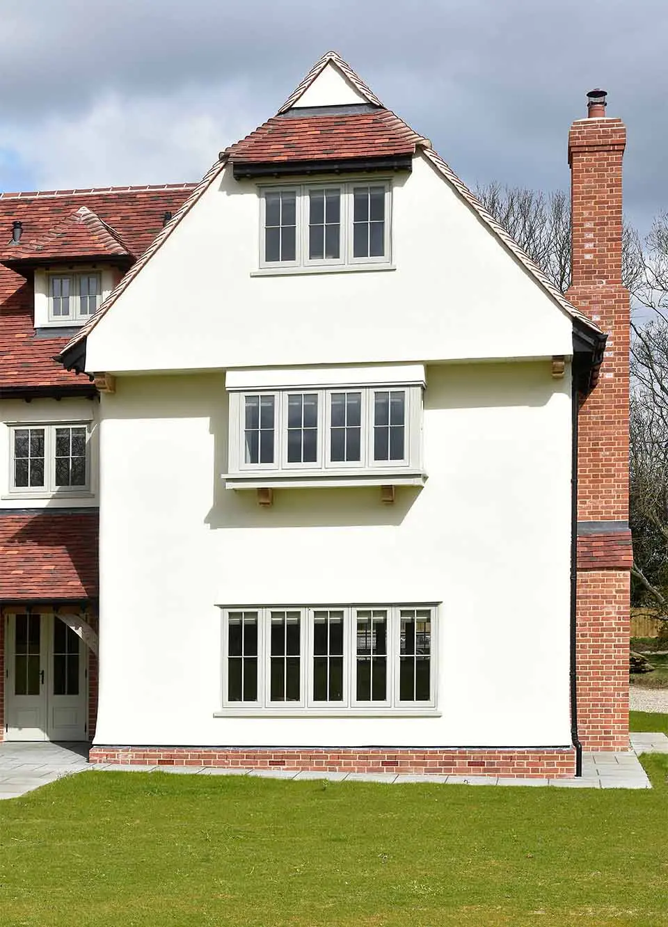 Traditional New Family Home in Hertfordshire Featuring Mumford & Wood
