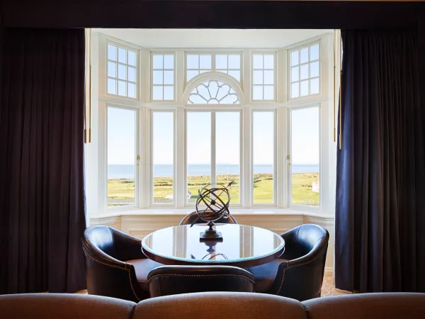 Casement Windows White Interior 23 - Casement window in White