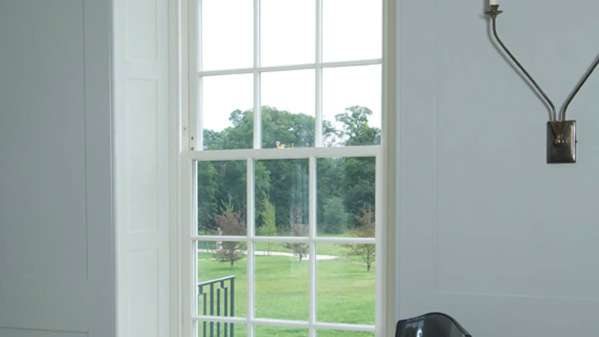 Sash Windows White Interior 14 - Sash window in White