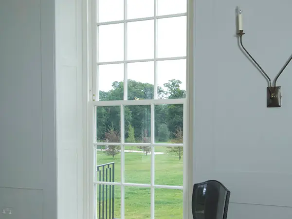 Sash Windows White Interior 14 - Sash window in White