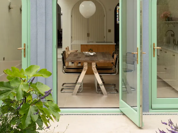 Single Door Green Exterior 4 - Single door in Green