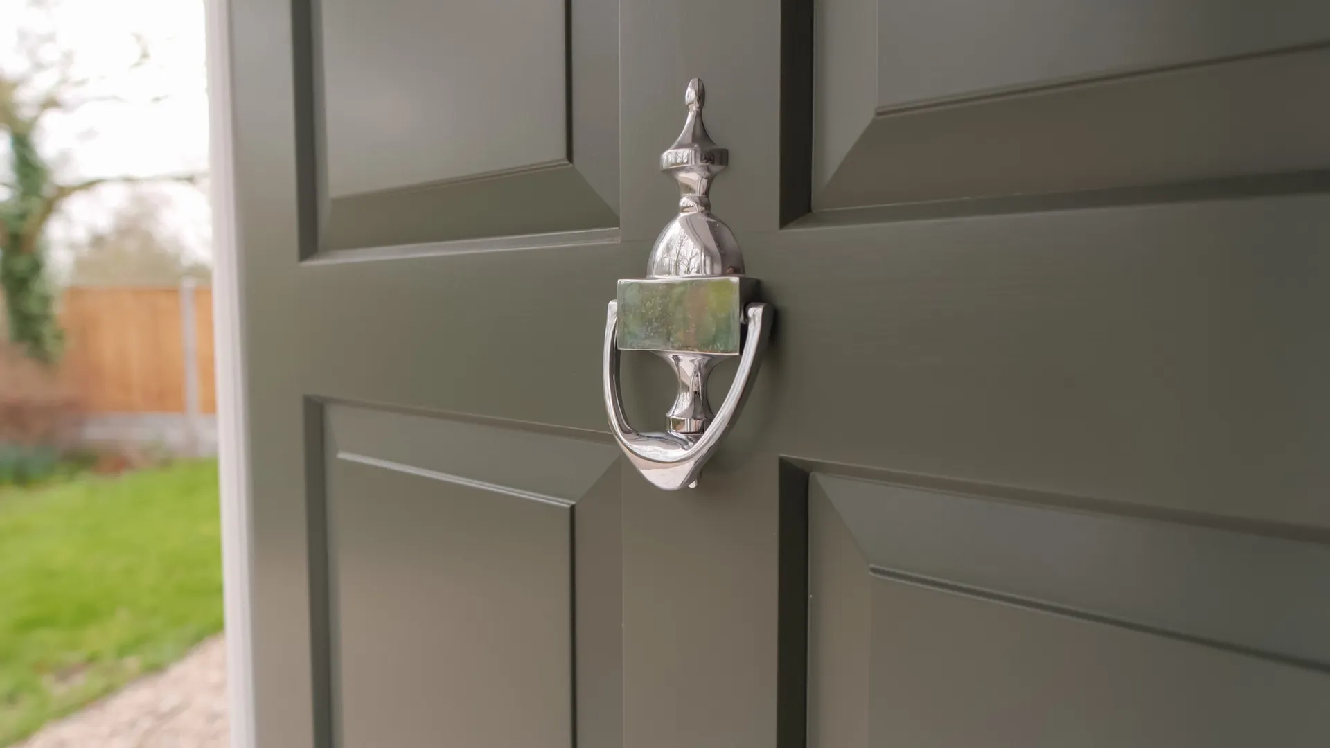 Mumford & Wood Ironmongery Polished Chrome Entrance Door 6 - in