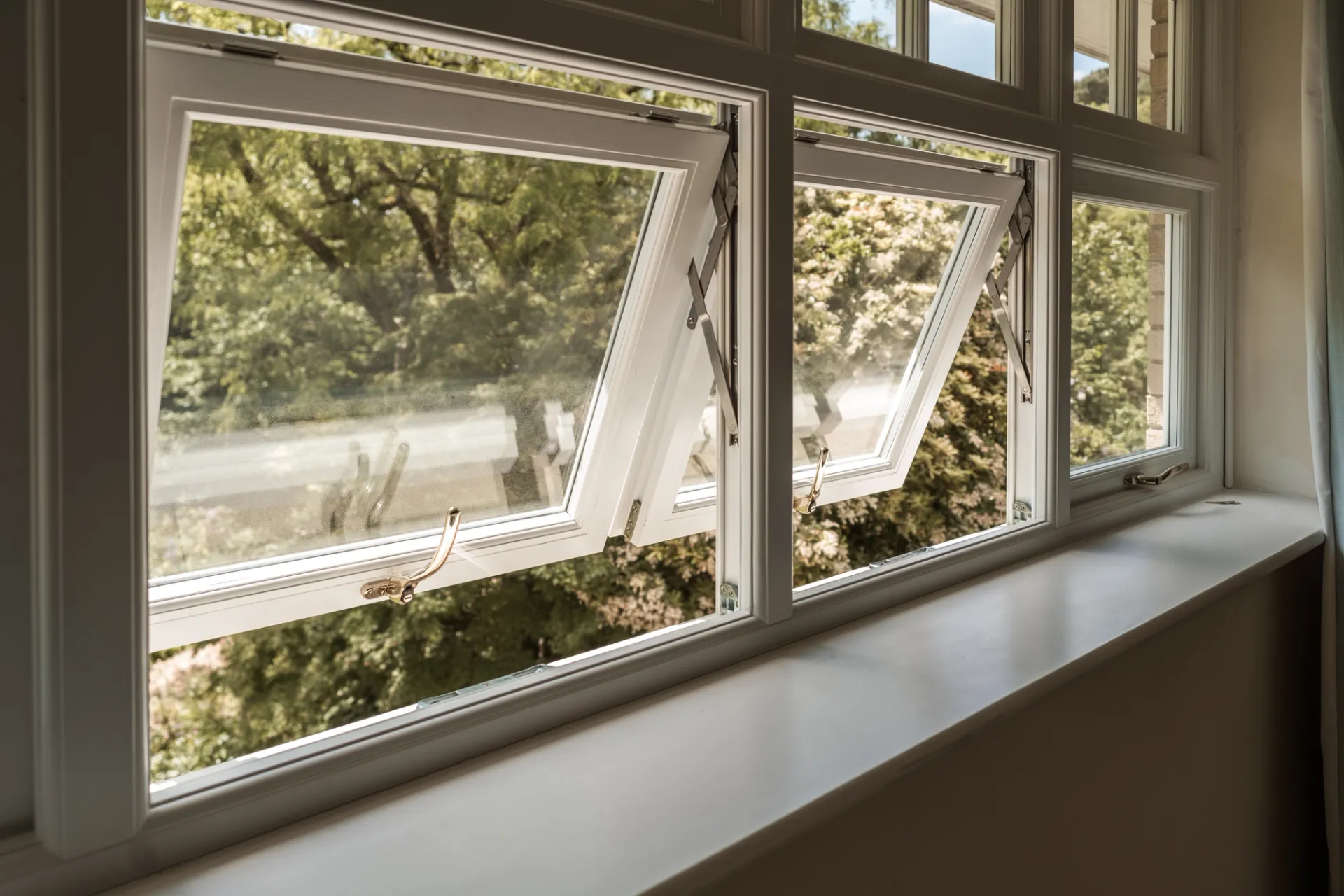 Casement Windows White Interior 13 - Casement window in White