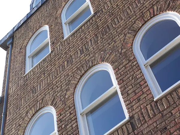 Sash Windows White Exterior 30 - Sash window in White