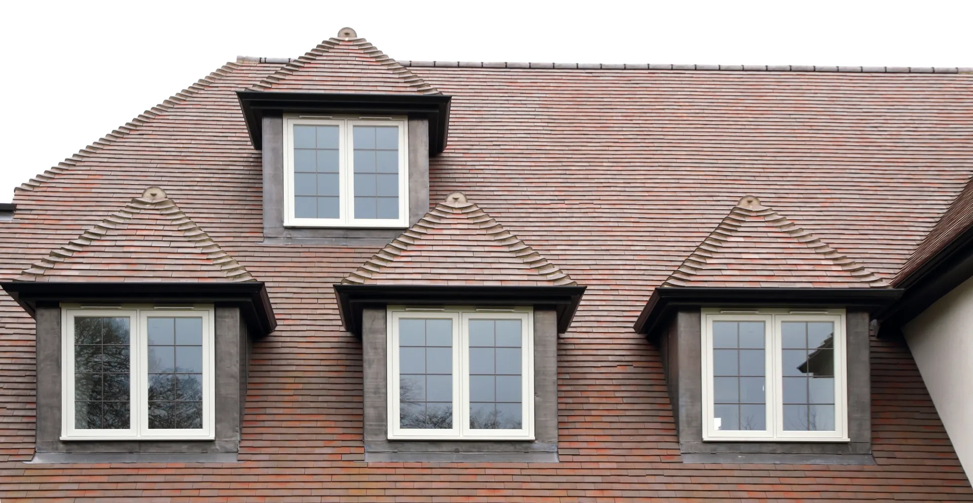 Casement Windows White Exterior 10 - Casement window in White