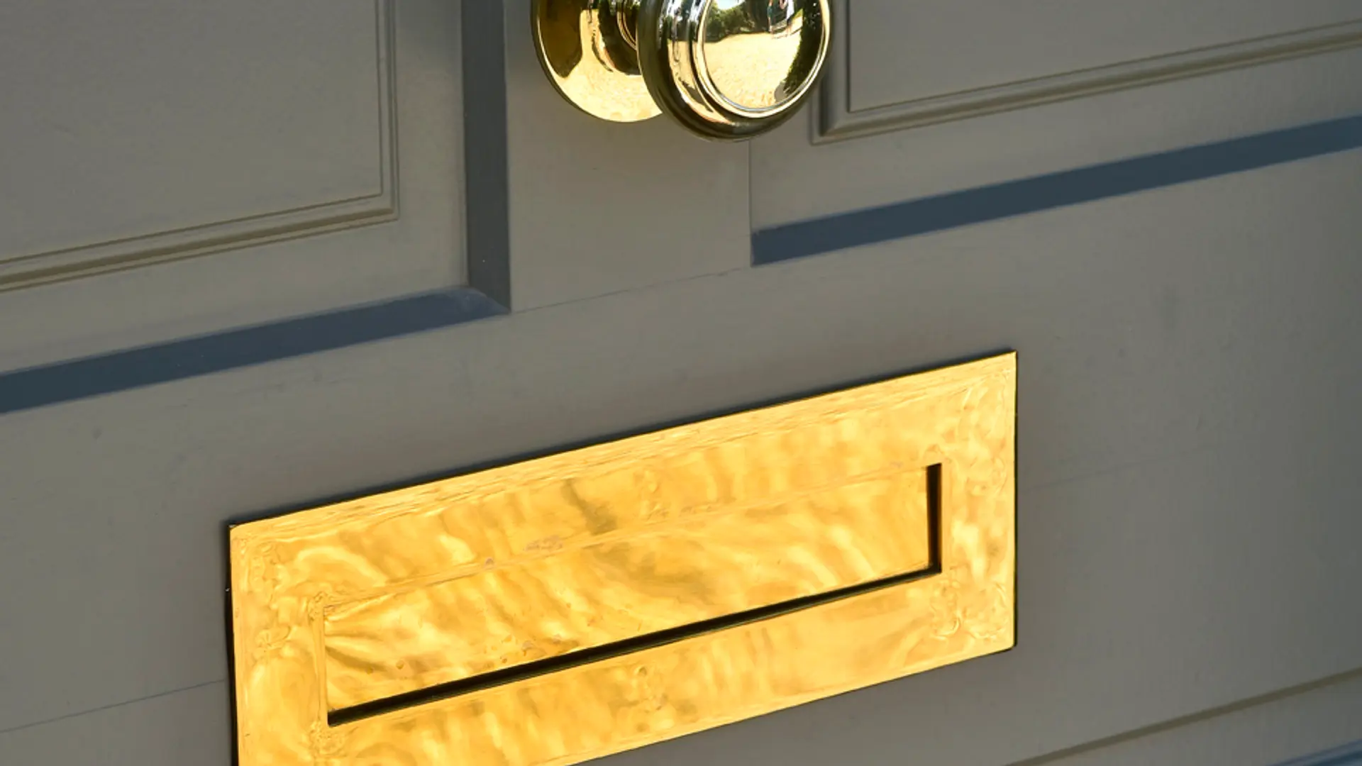 Mumford & Wood Ironmongery Brass Entrance Door 8 - in