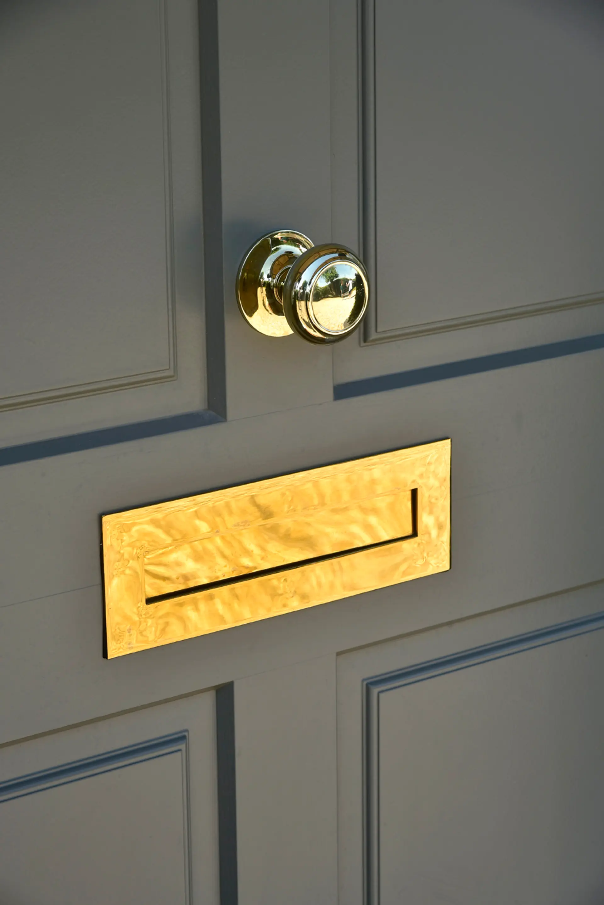 Mumford & Wood Ironmongery Brass Entrance Door 8 - in