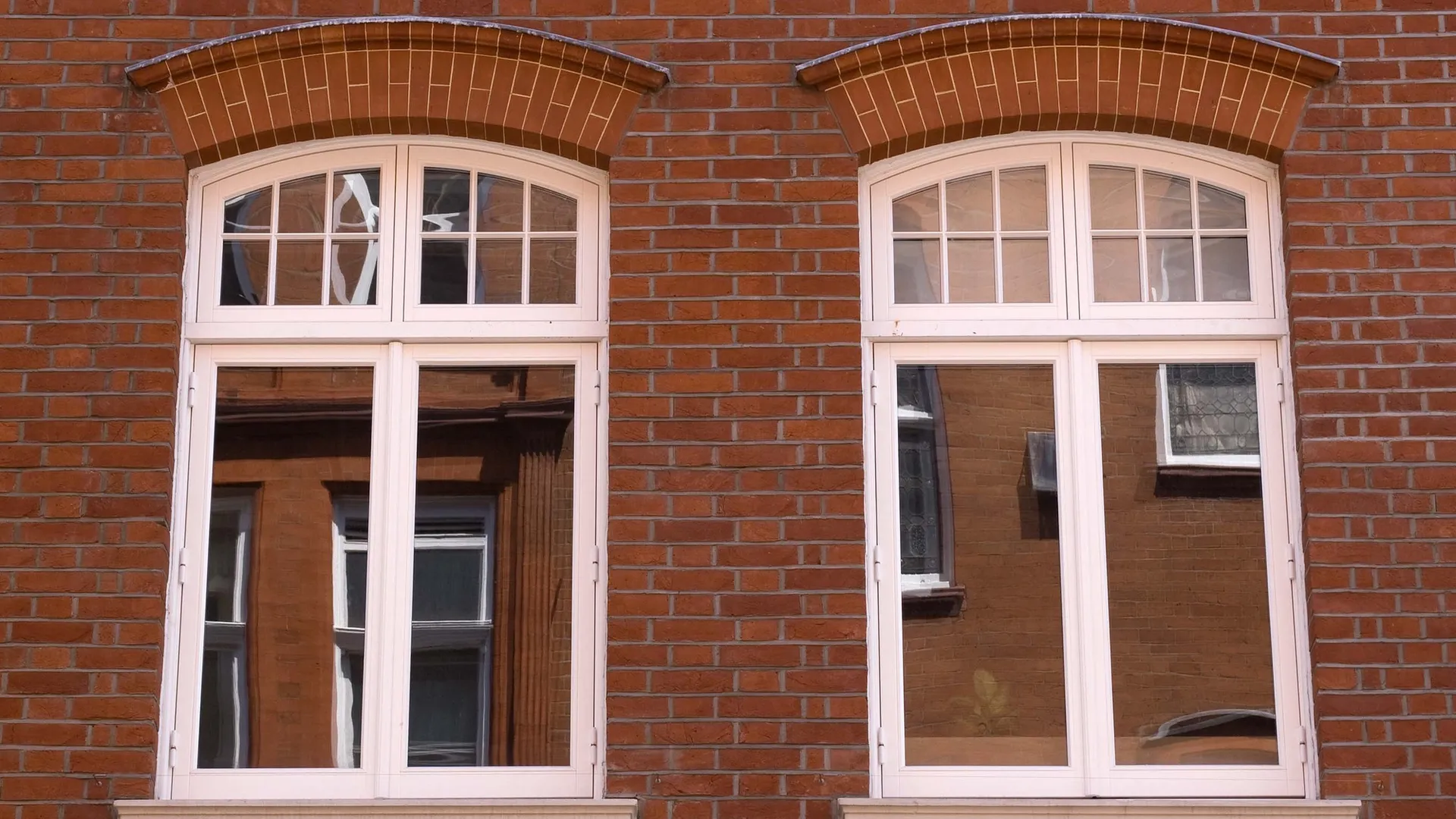 Casement Windows White Exterior 52 - Casement window in White