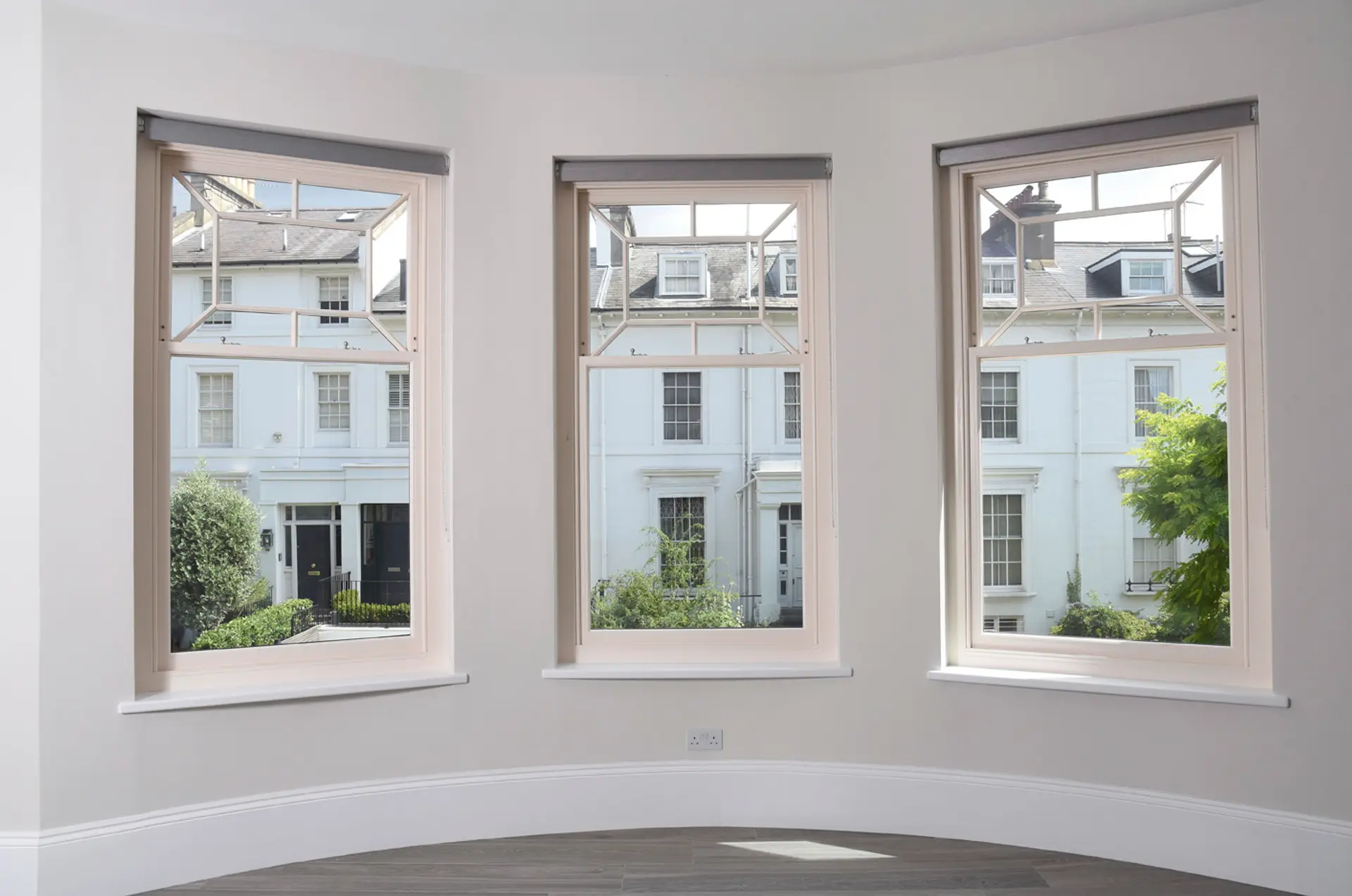 Sash Windows White Interior 17 - Sash window in White