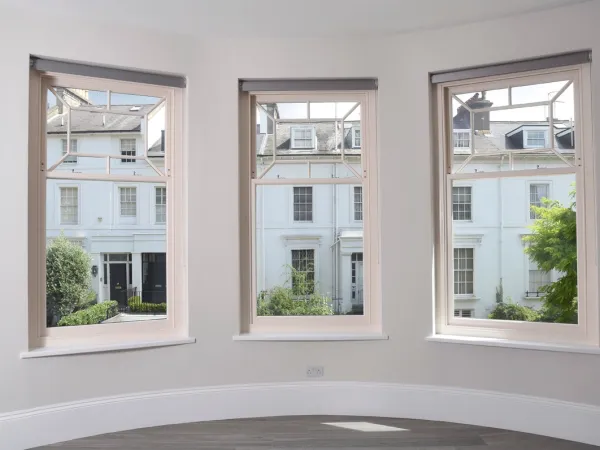 Sash Windows White Interior 17 - Sash window in White