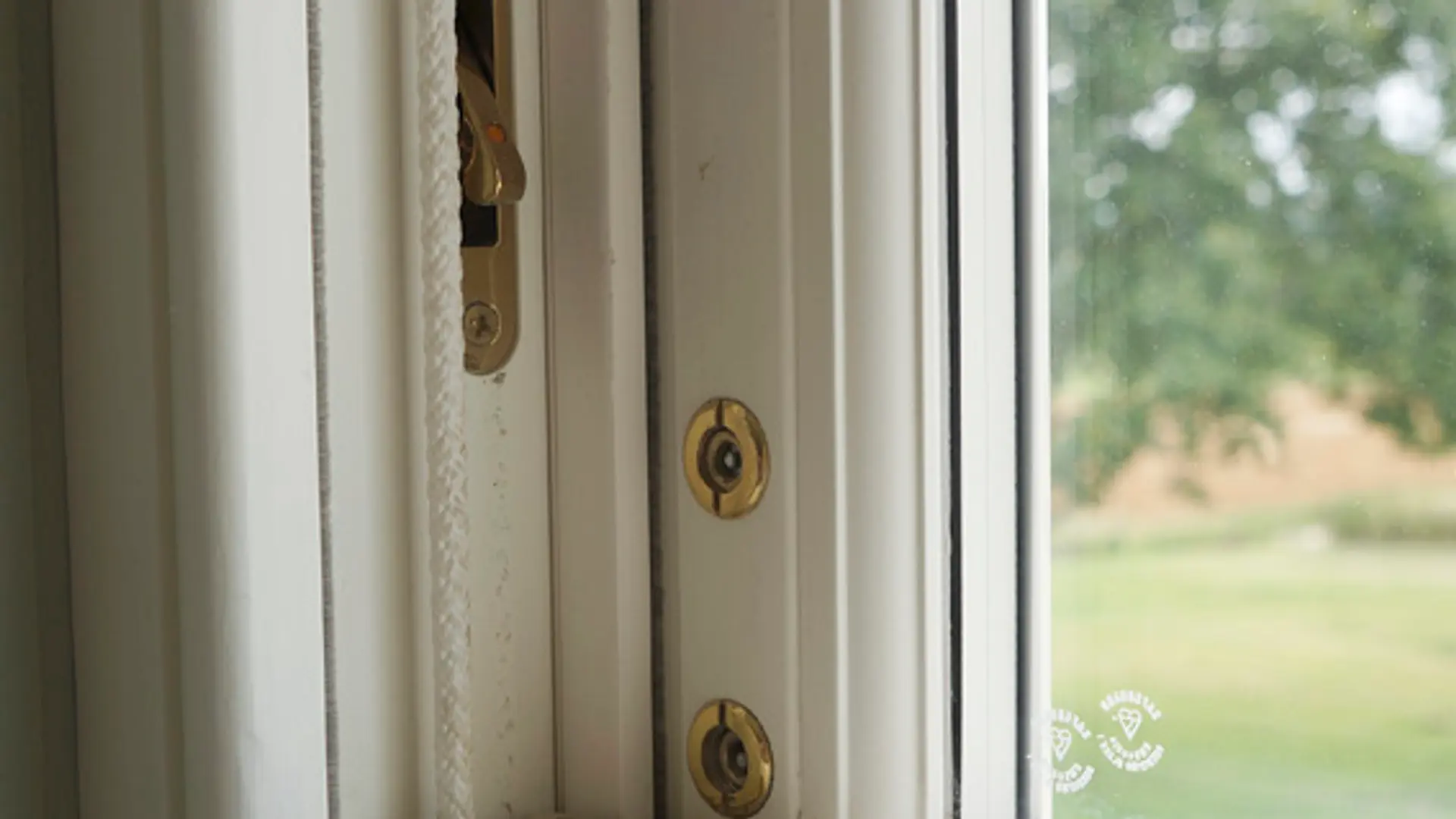 Sash Windows White Interior 15 - Sash window in White