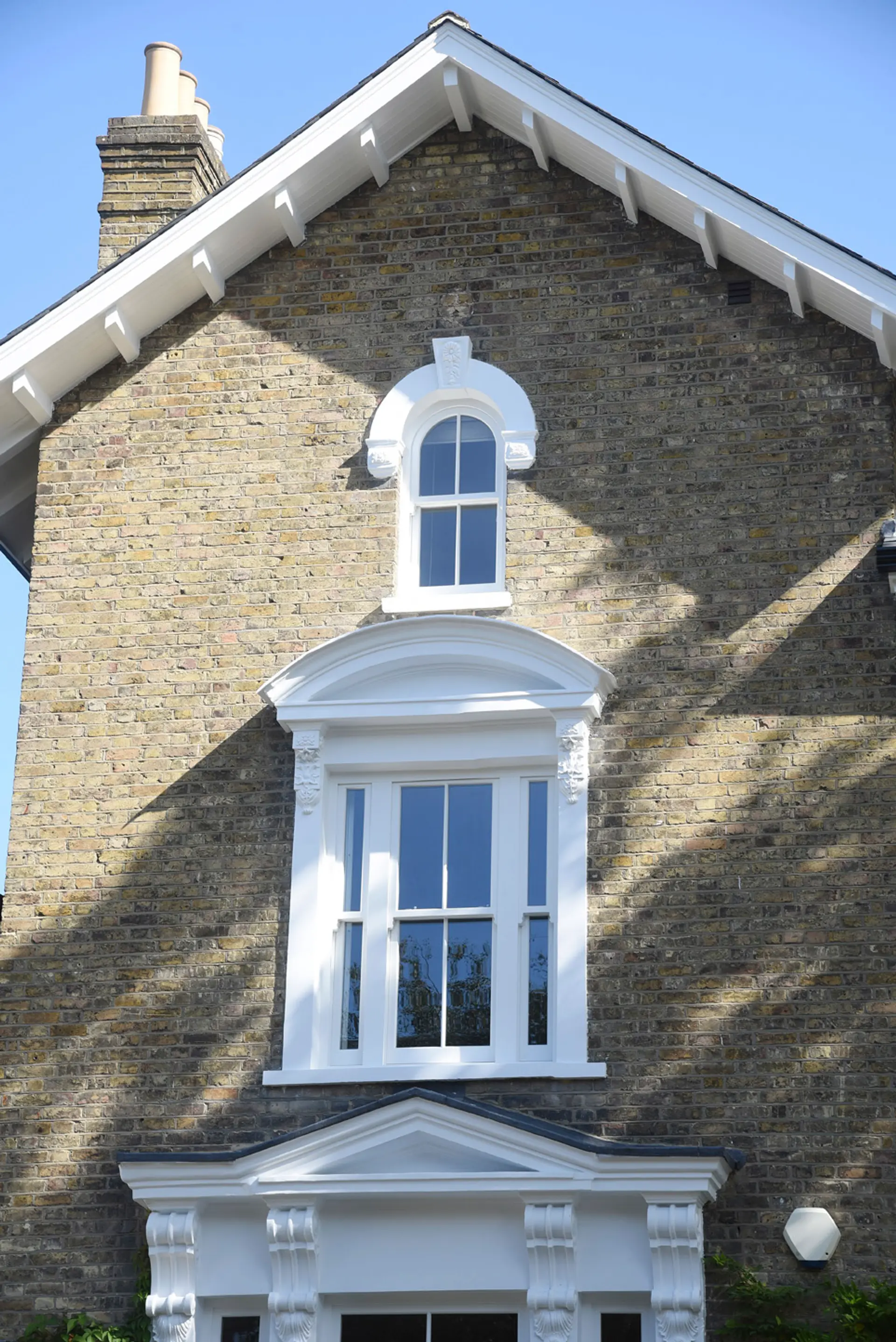 Sash Windows White Exterior 19 - Sash window in White