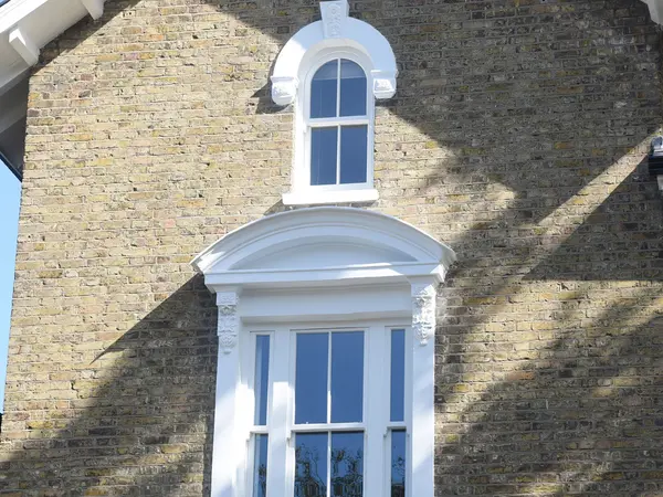 Sash Windows White Exterior 19 - Sash window in White