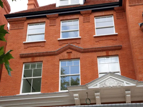 Sash Windows White Exterior 36 - Sash window in White