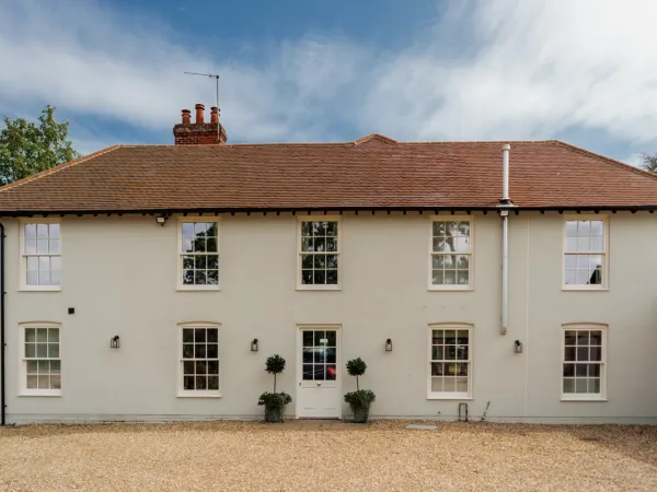 Sash Windows White Exterior 56 - Sash window in White
