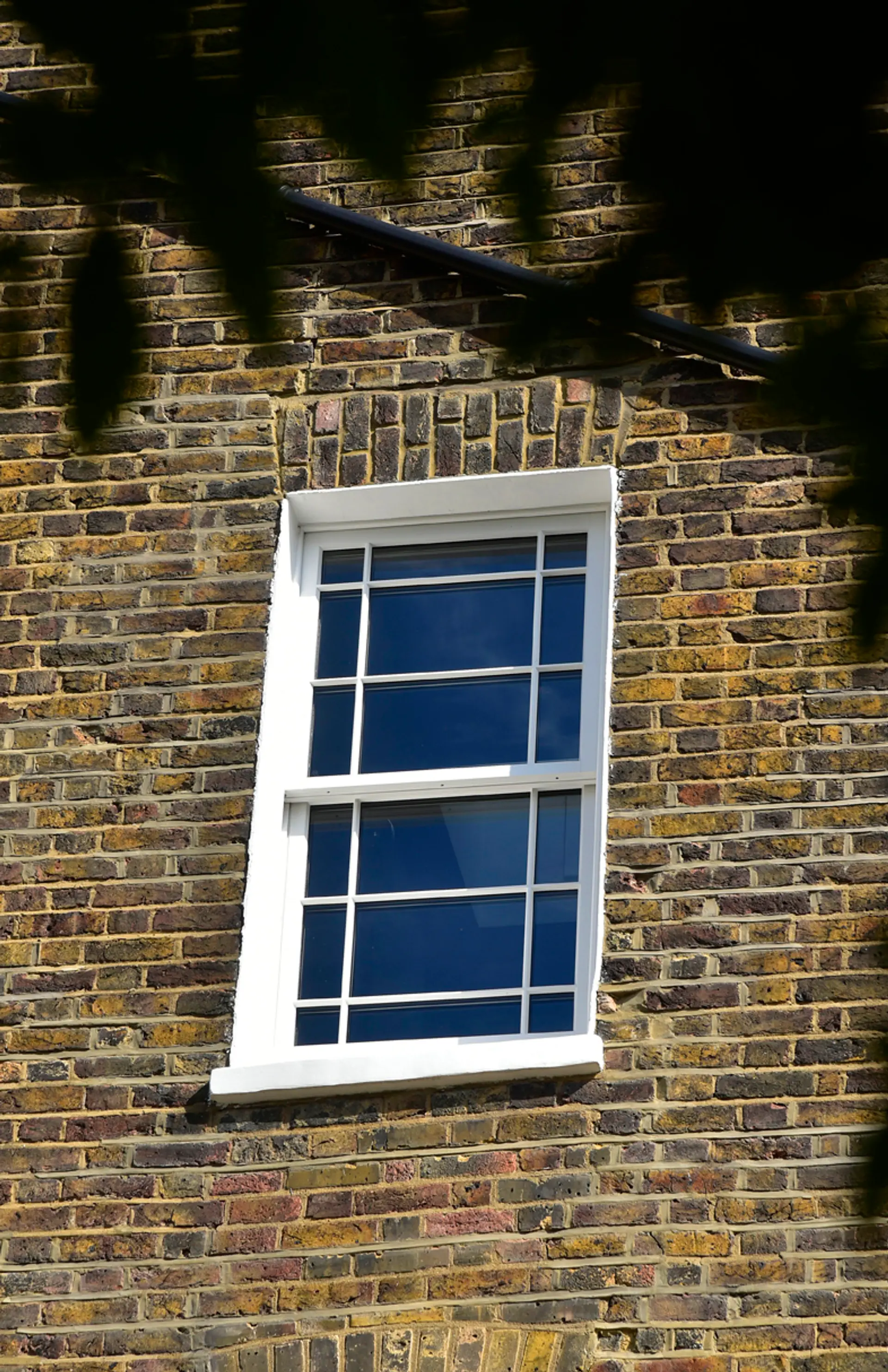 Sash Windows White Exterior 16 - Sash window in White
