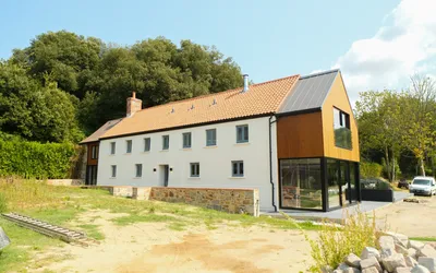 Cost-Benefit Analysis for Developers: Premium Timber Windows vs Standard Alternatives