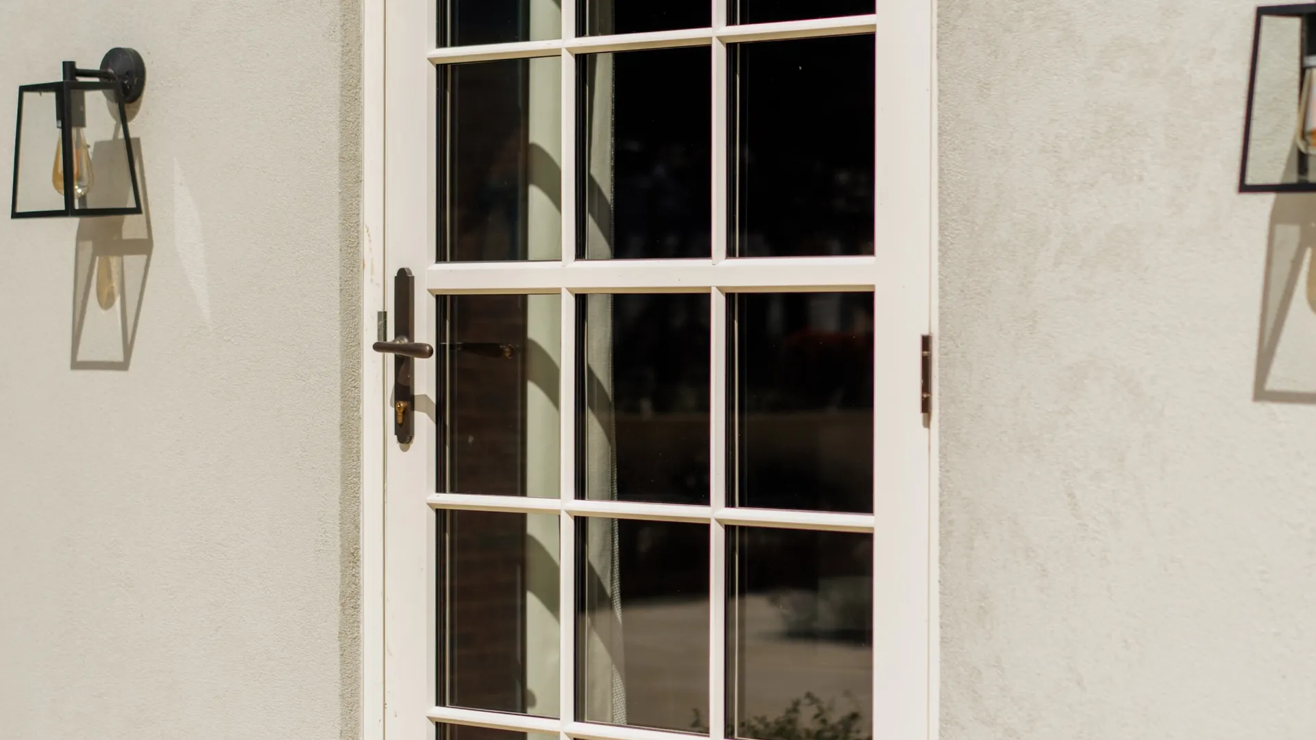 Single Door White Exterior 6 - Single door in White