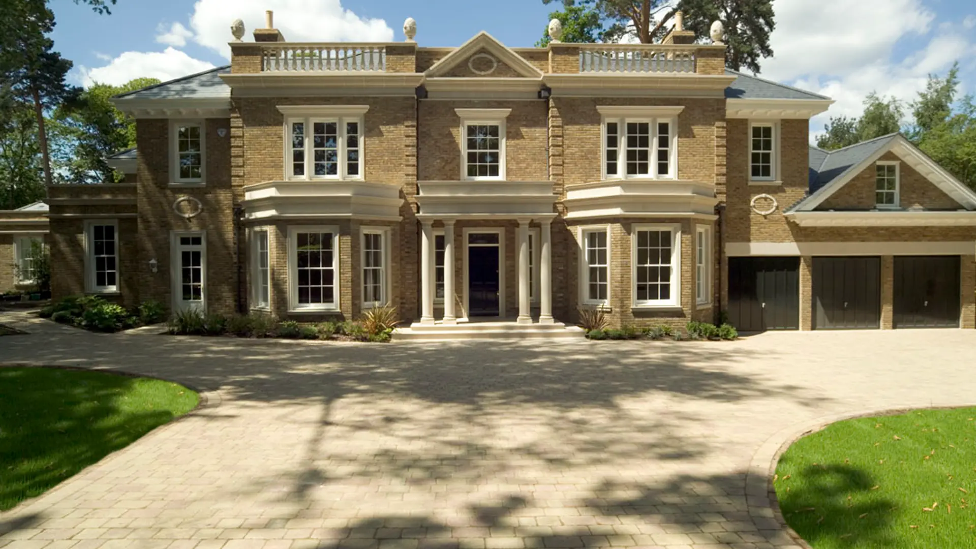 Sash Windows White Exterior 76 - Sash window in White