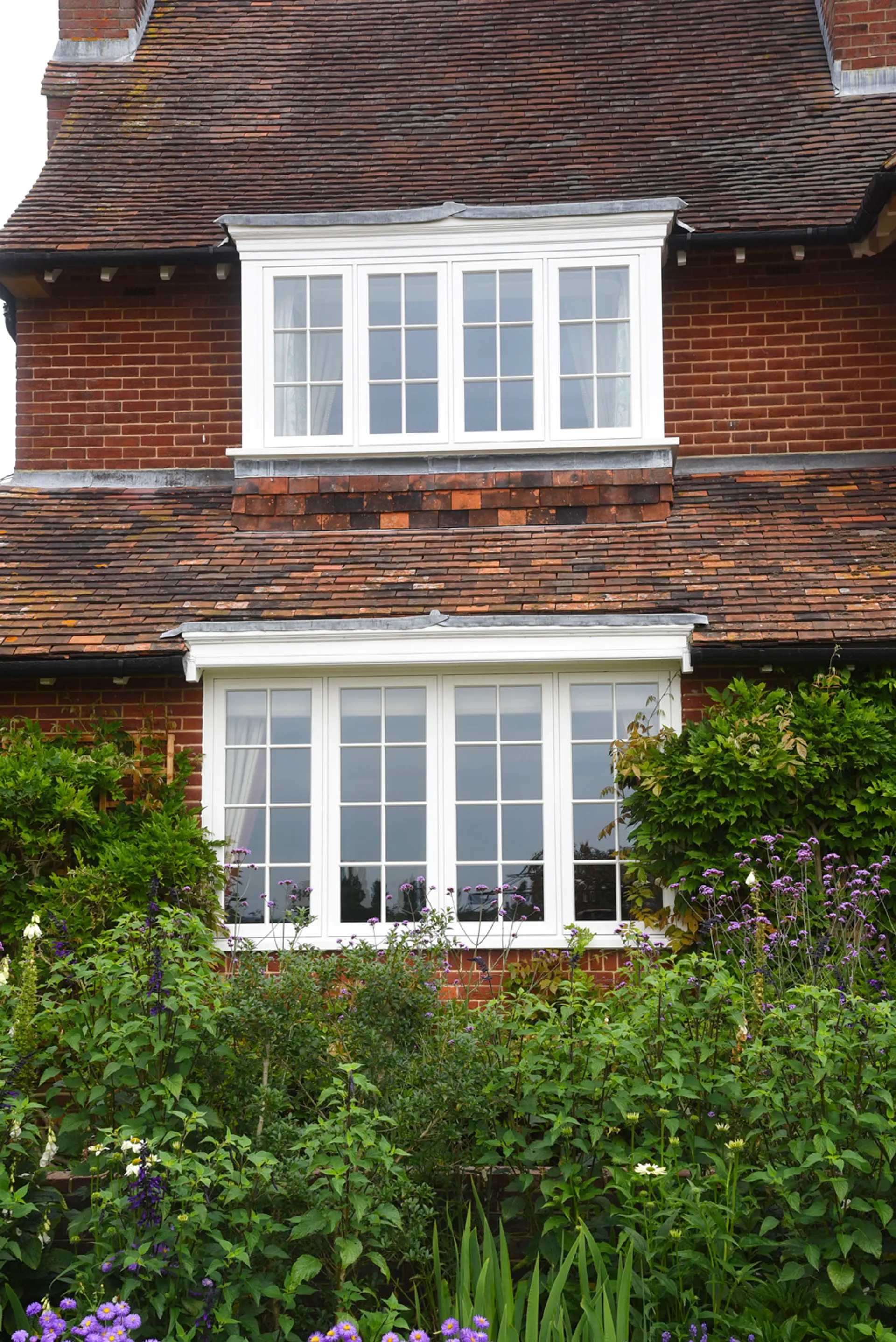 Casement Windows White Exterior 30 - Casement window in White