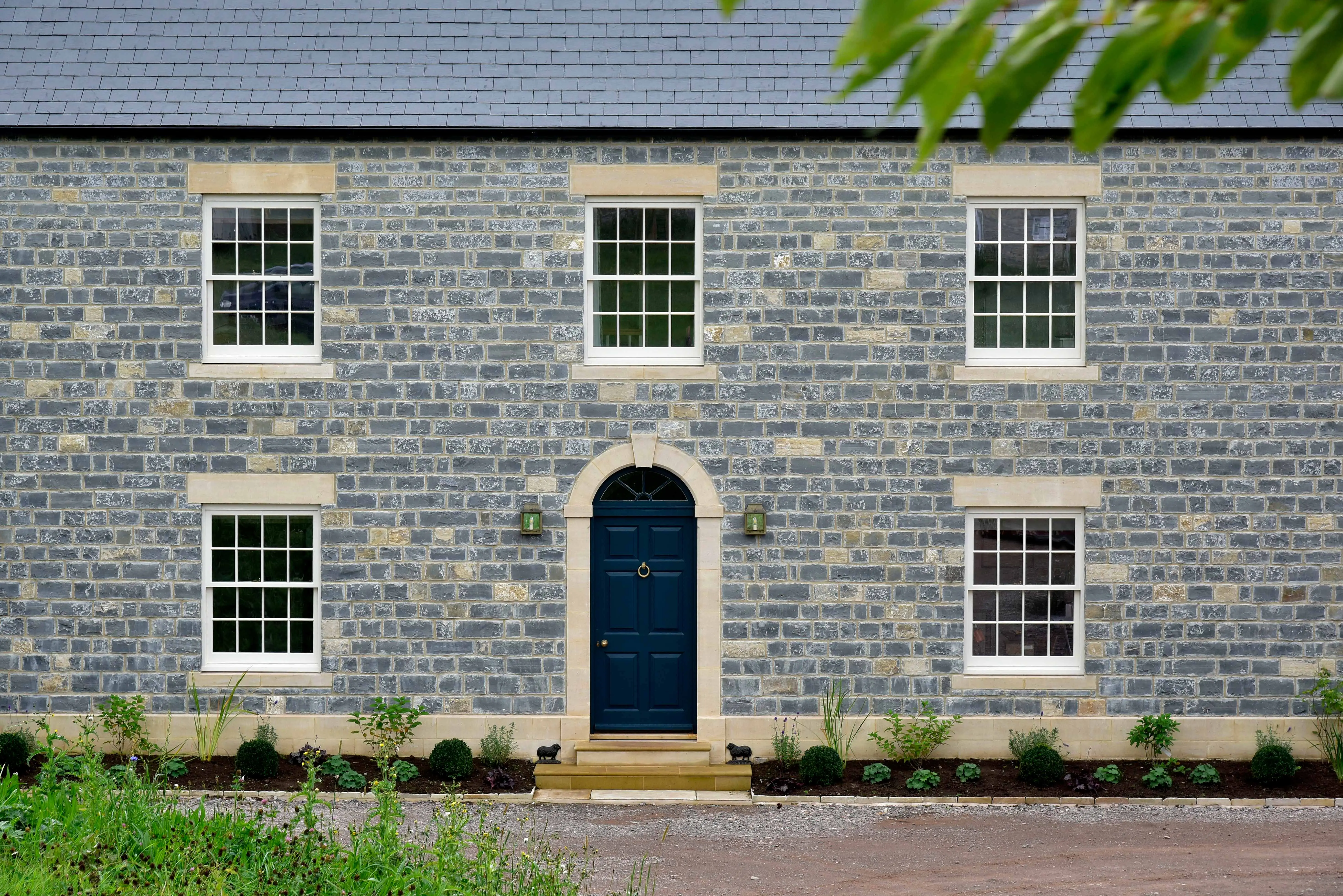 Traditionally styled, new build farmhouse - 9